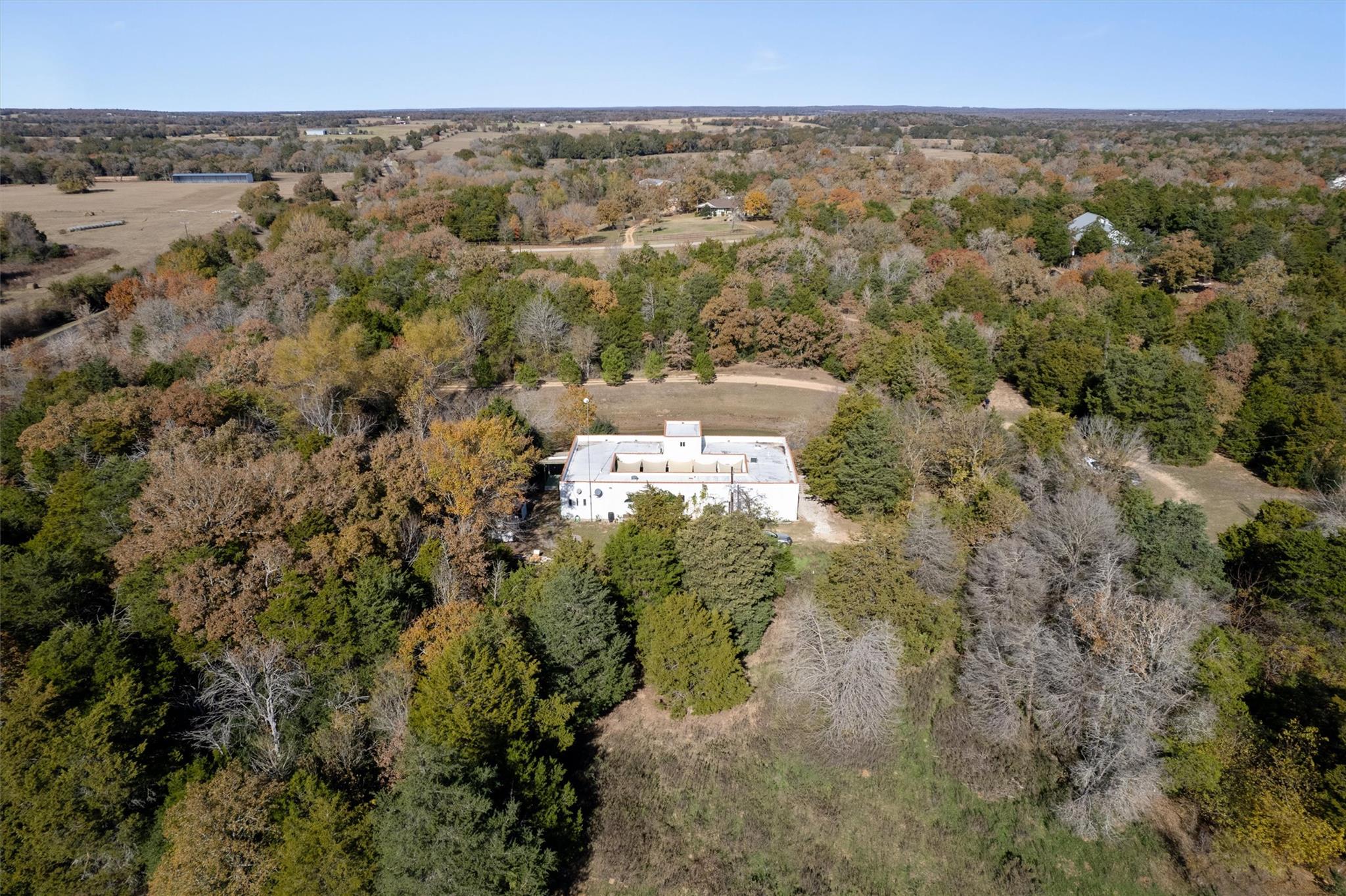 4992 Fm 1624, Lexington, TX 78947