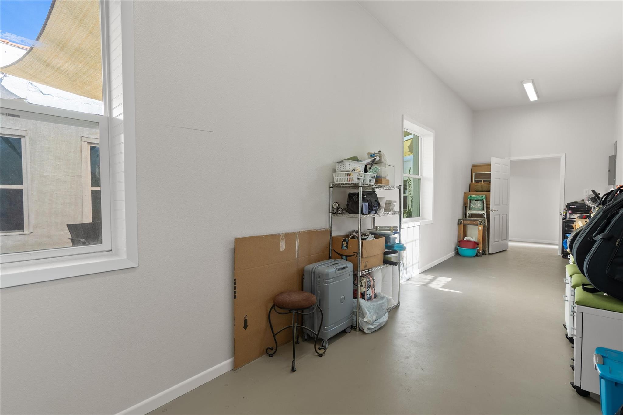 4992 Fm 1624, Lexington, TX 78947