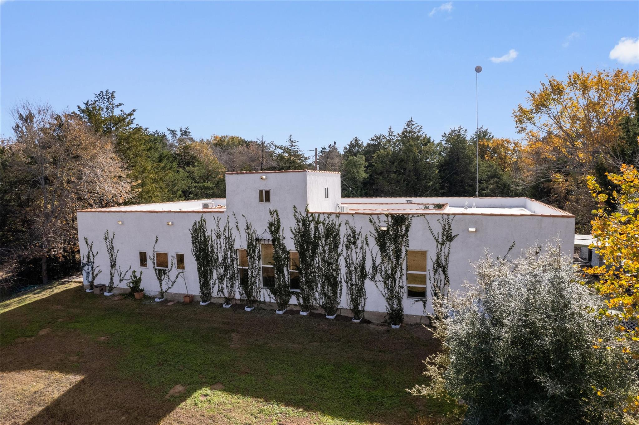 4992 Fm 1624, Lexington, TX 78947