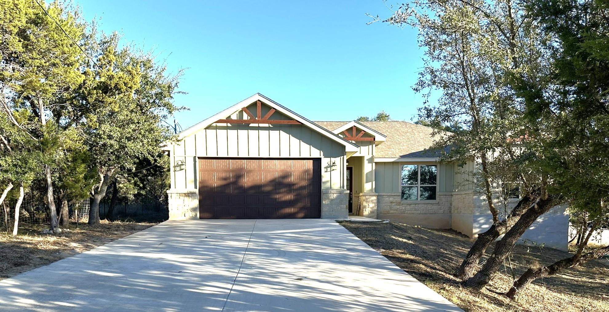 131 Flint Cir, Canyon Lake, TX 78133