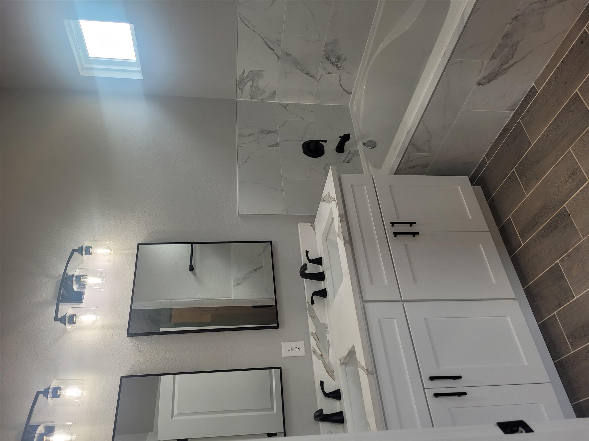 185 Nuuanu Ln, Bastrop, TX 78602