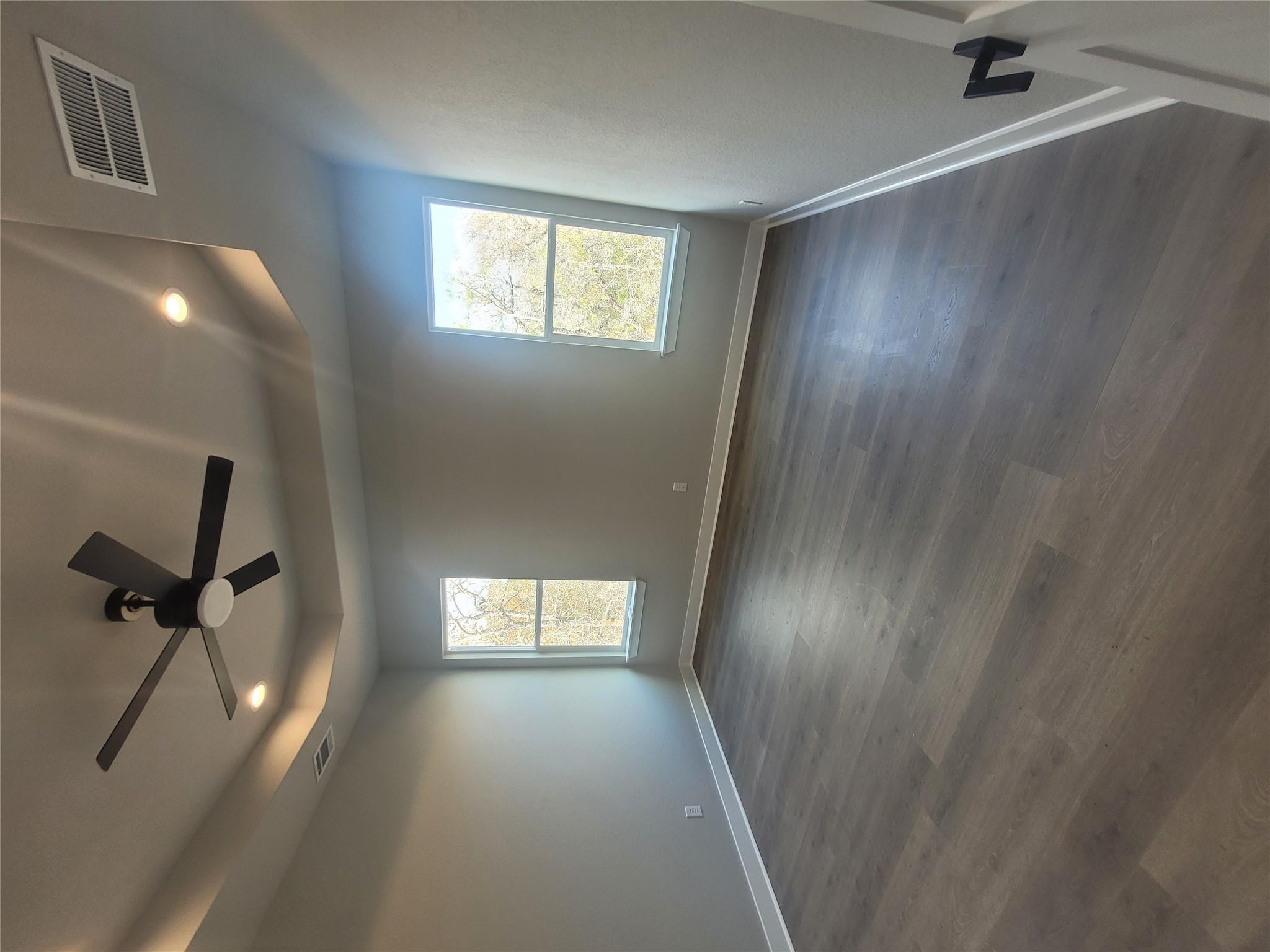 185 Nuuanu Ln, Bastrop, TX 78602