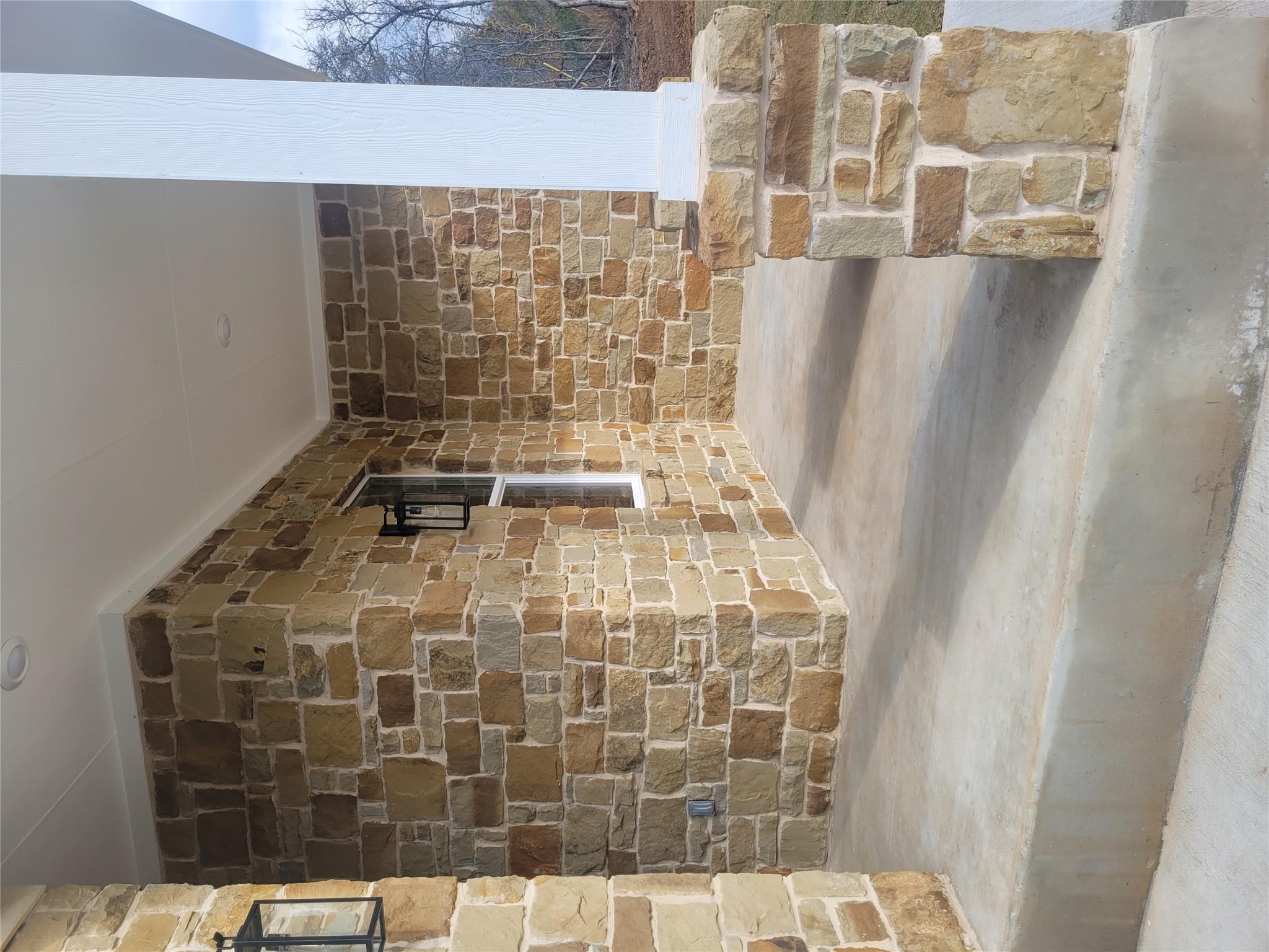 185 Nuuanu Ln, Bastrop, TX 78602