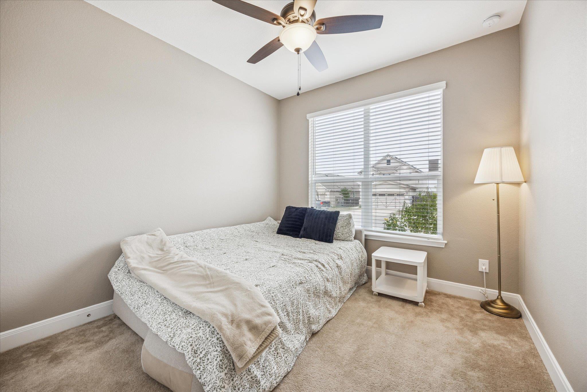 6200 Albany Sleigh Dr, Del Valle, TX 78617