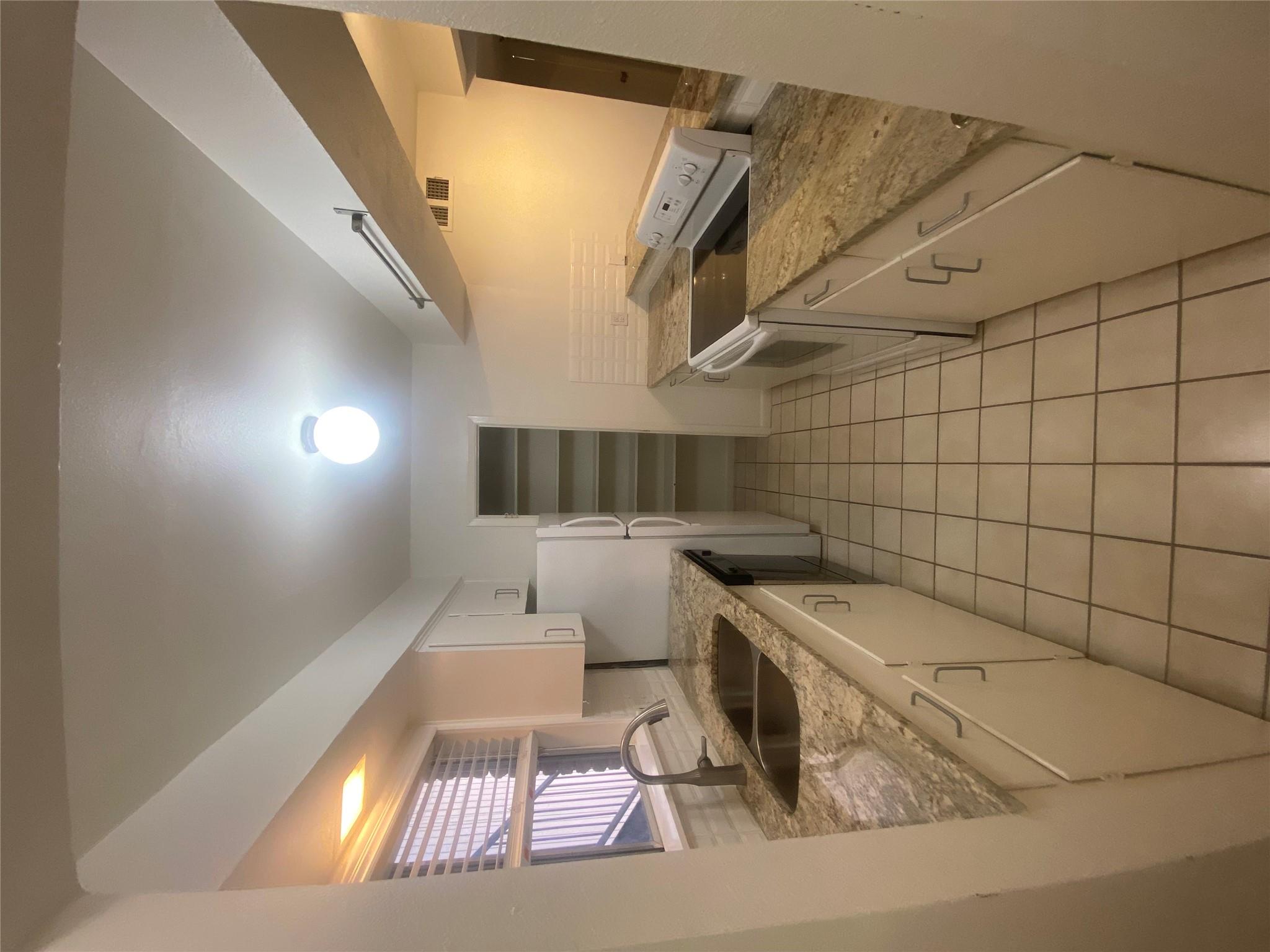 2208 Enfield Rd # 10500, Austin, TX 78703