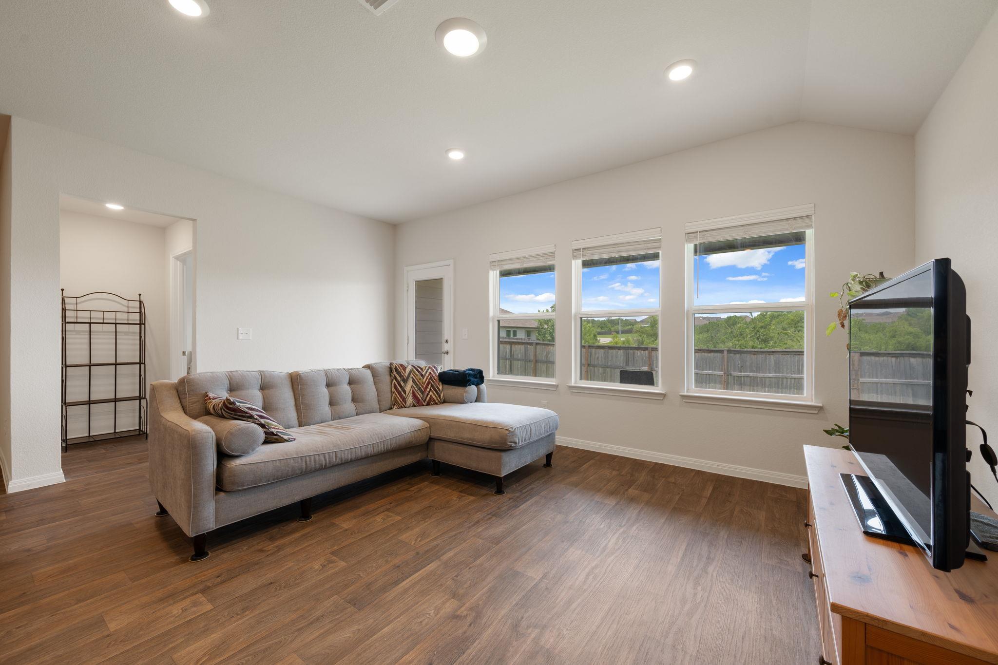 13908 Mamie Eisenhower Rd, Manor, TX 78653