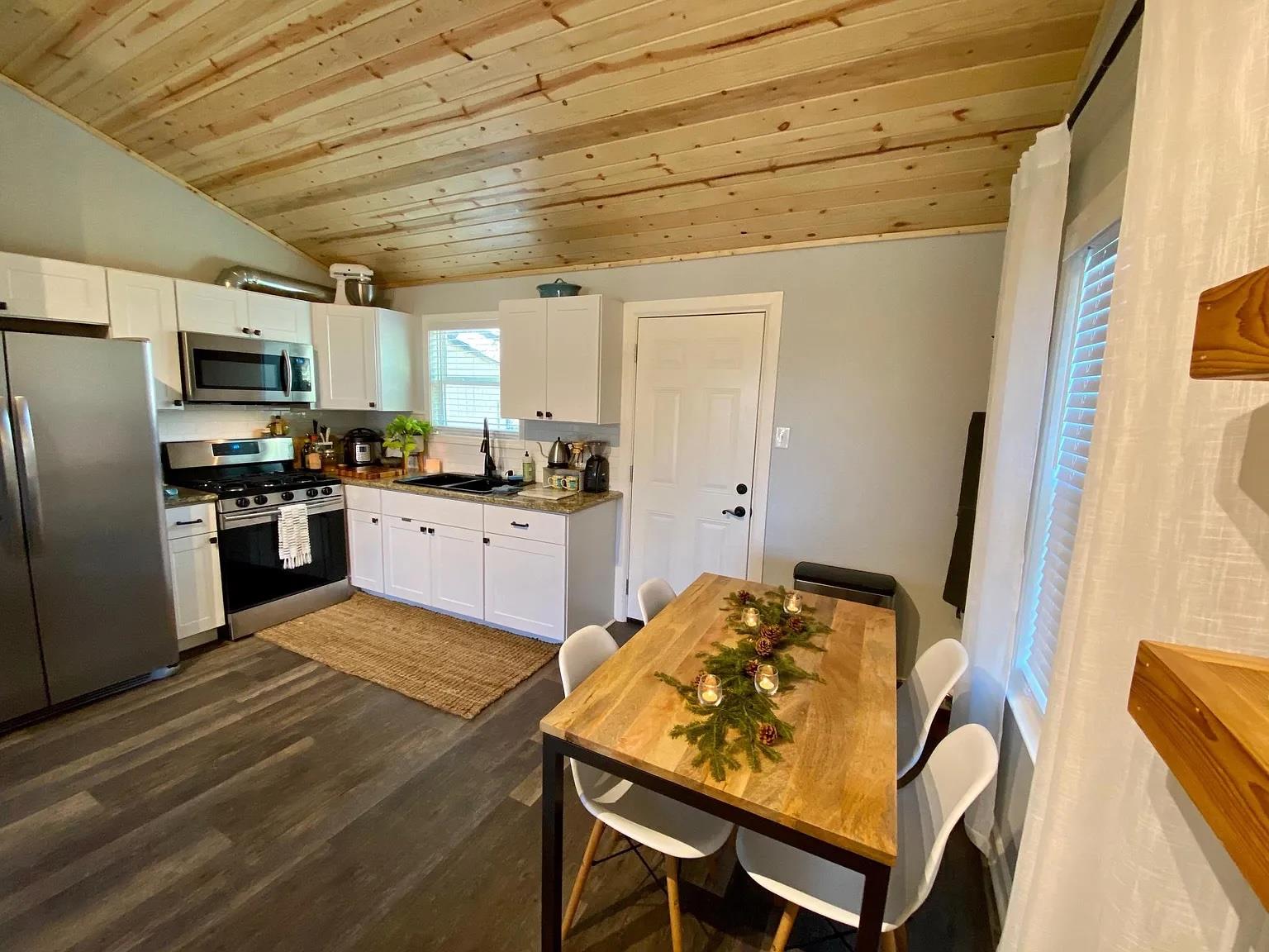 1804 Adina St, Austin, TX 78721