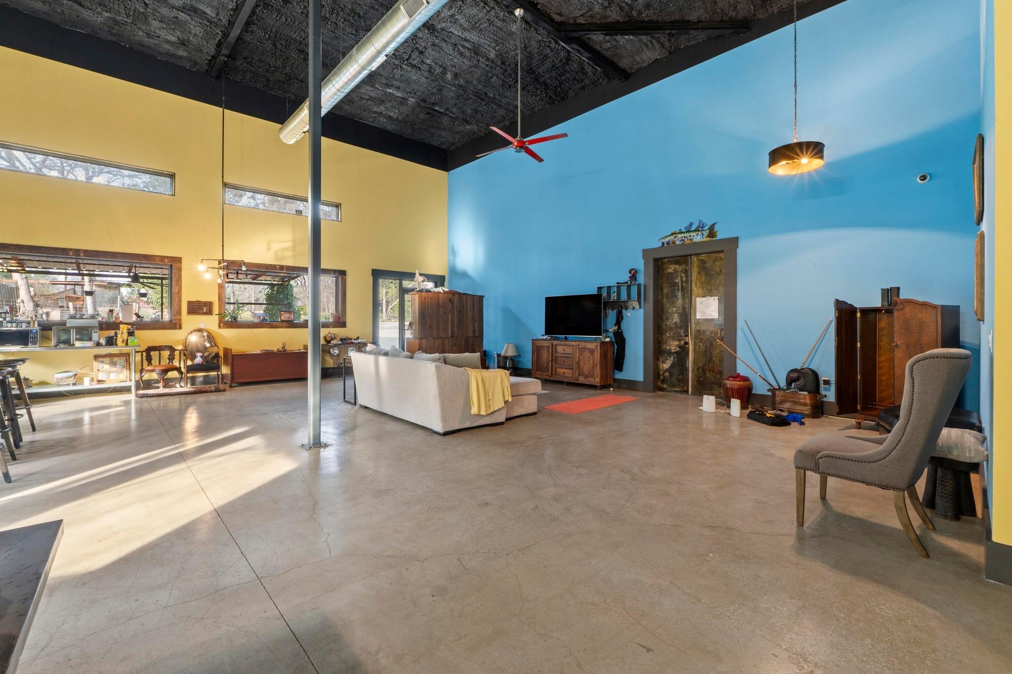 12302 Bethel Church Rd, Manchaca, TX 78652