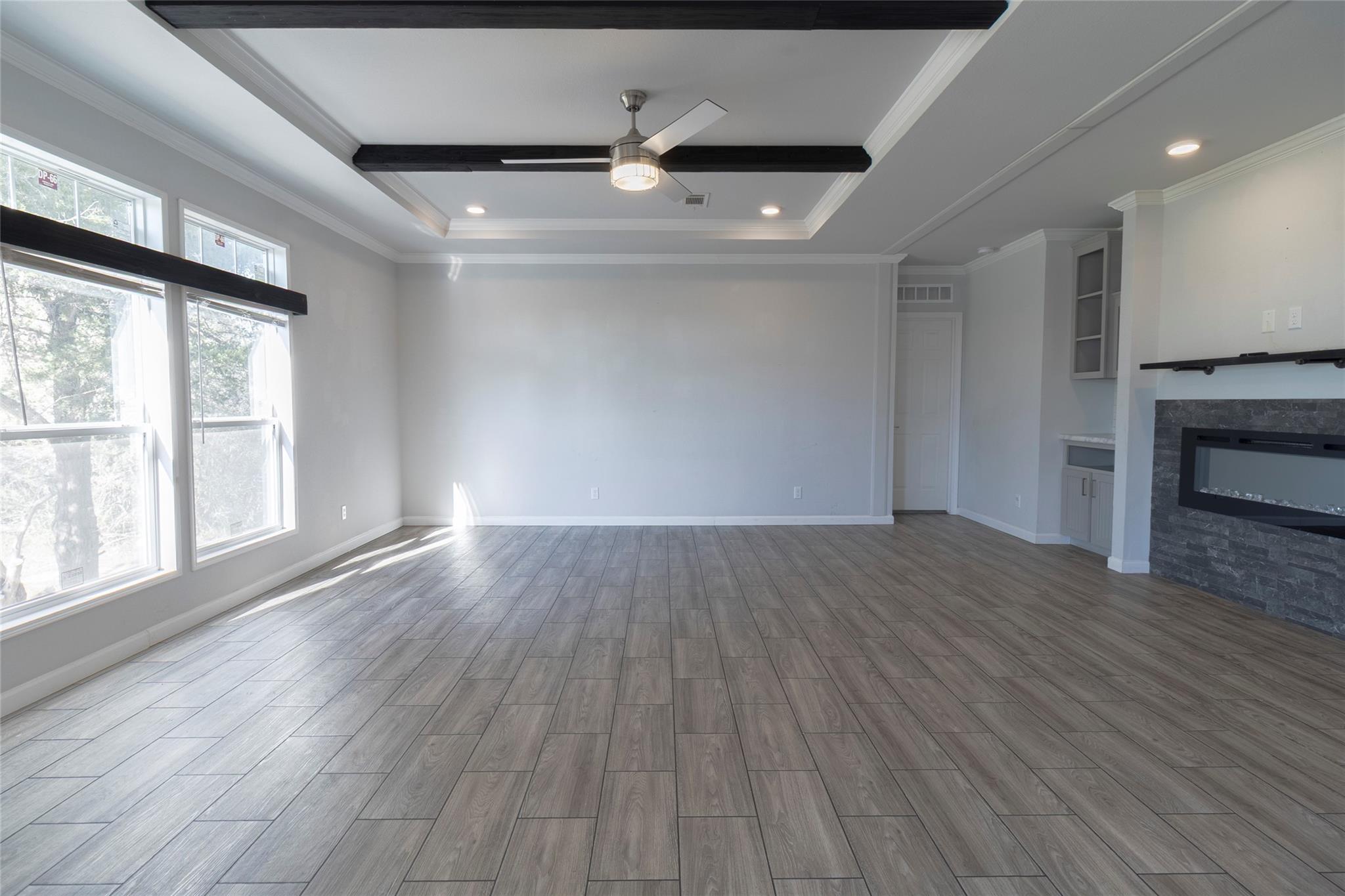 425 High View Ranch Dr, Cedar Creek, TX 78612