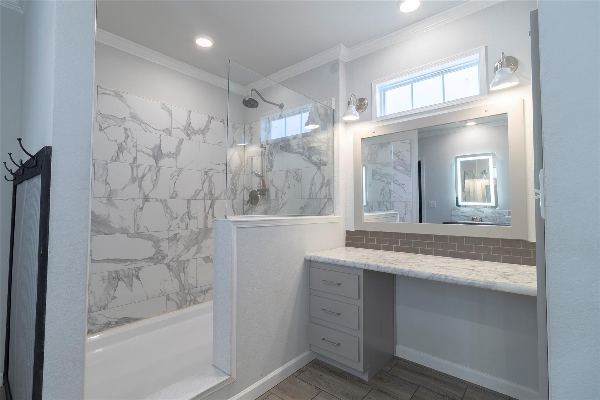 425 High View Ranch Dr, Cedar Creek, TX 78612