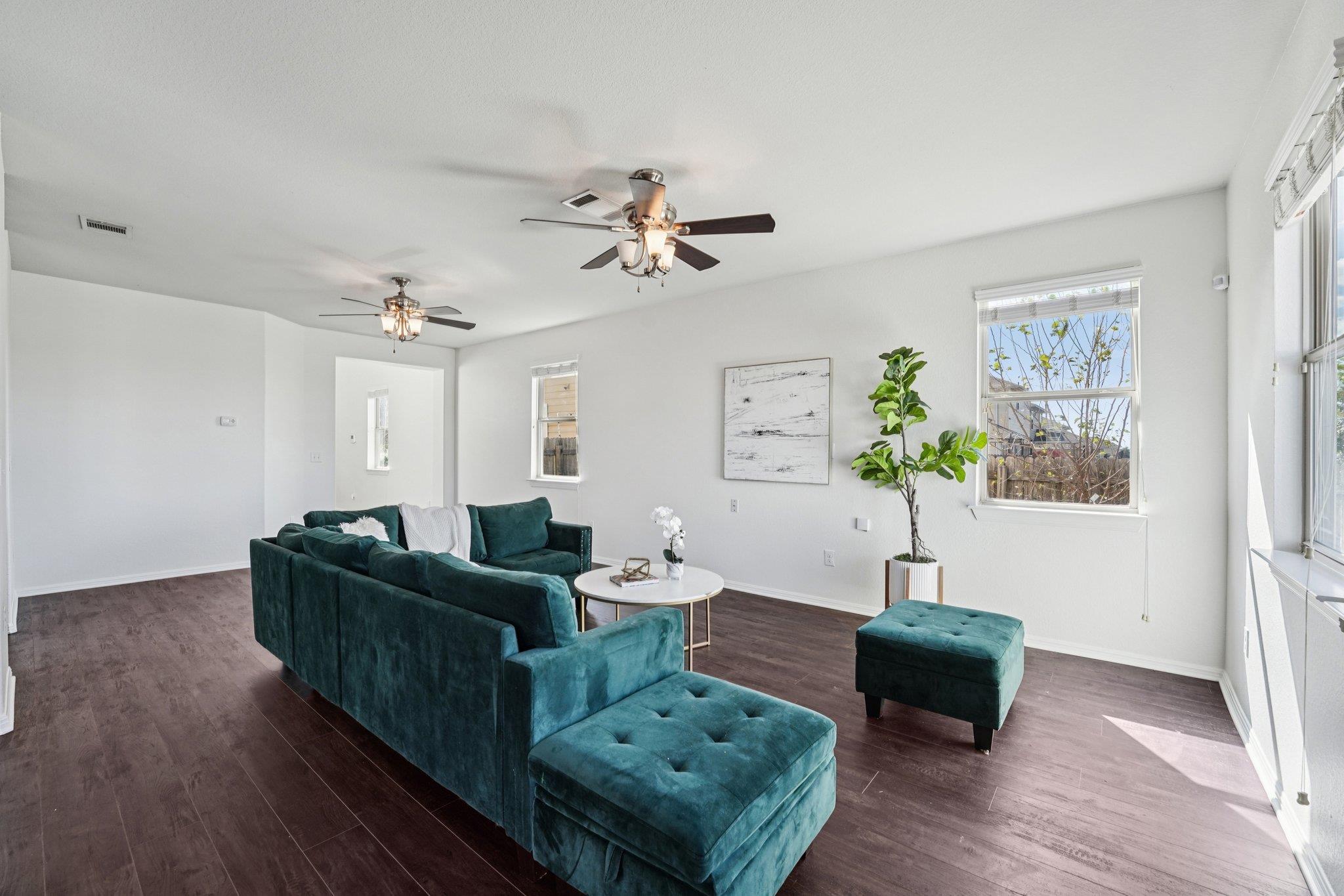 288 Triumph Rd, Buda, TX 78610