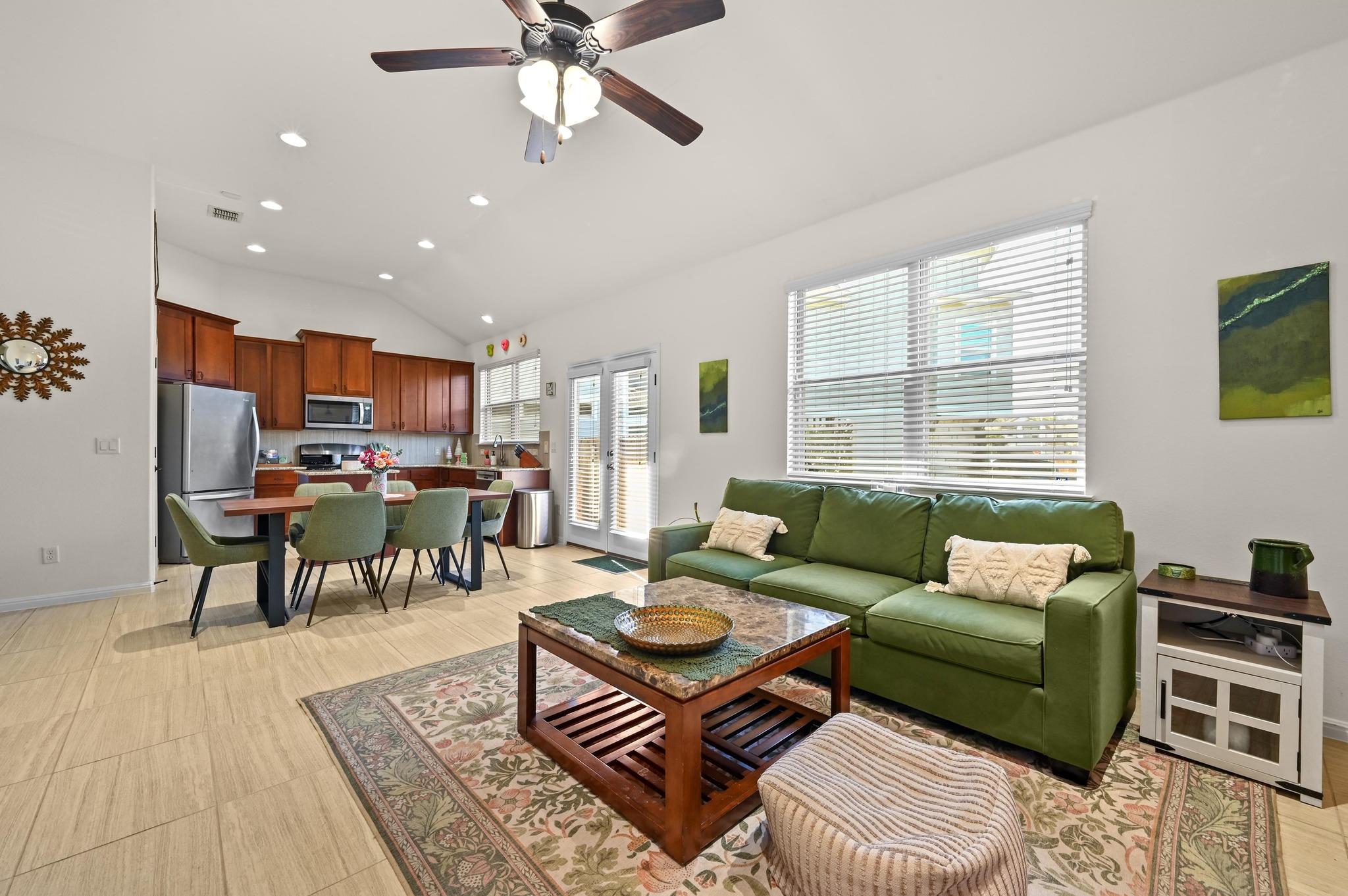 9515 Tanager Way, Austin, TX 78748