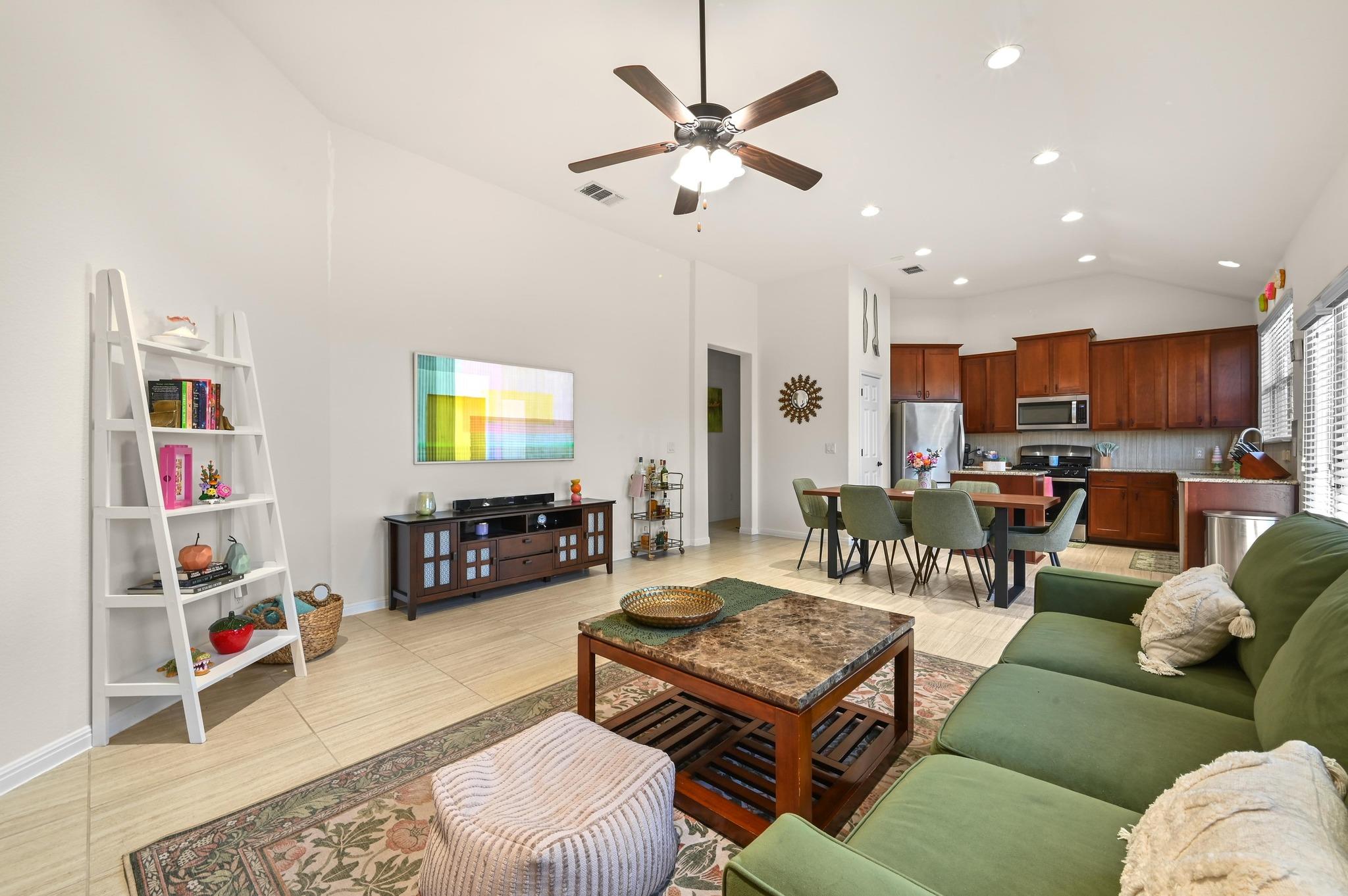 9515 Tanager Way, Austin, TX 78748