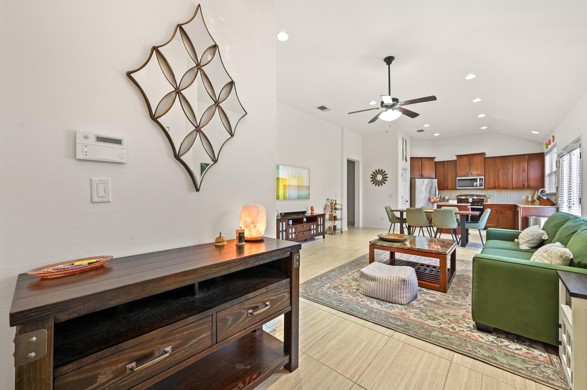 9515 Tanager Way, Austin, TX 78748