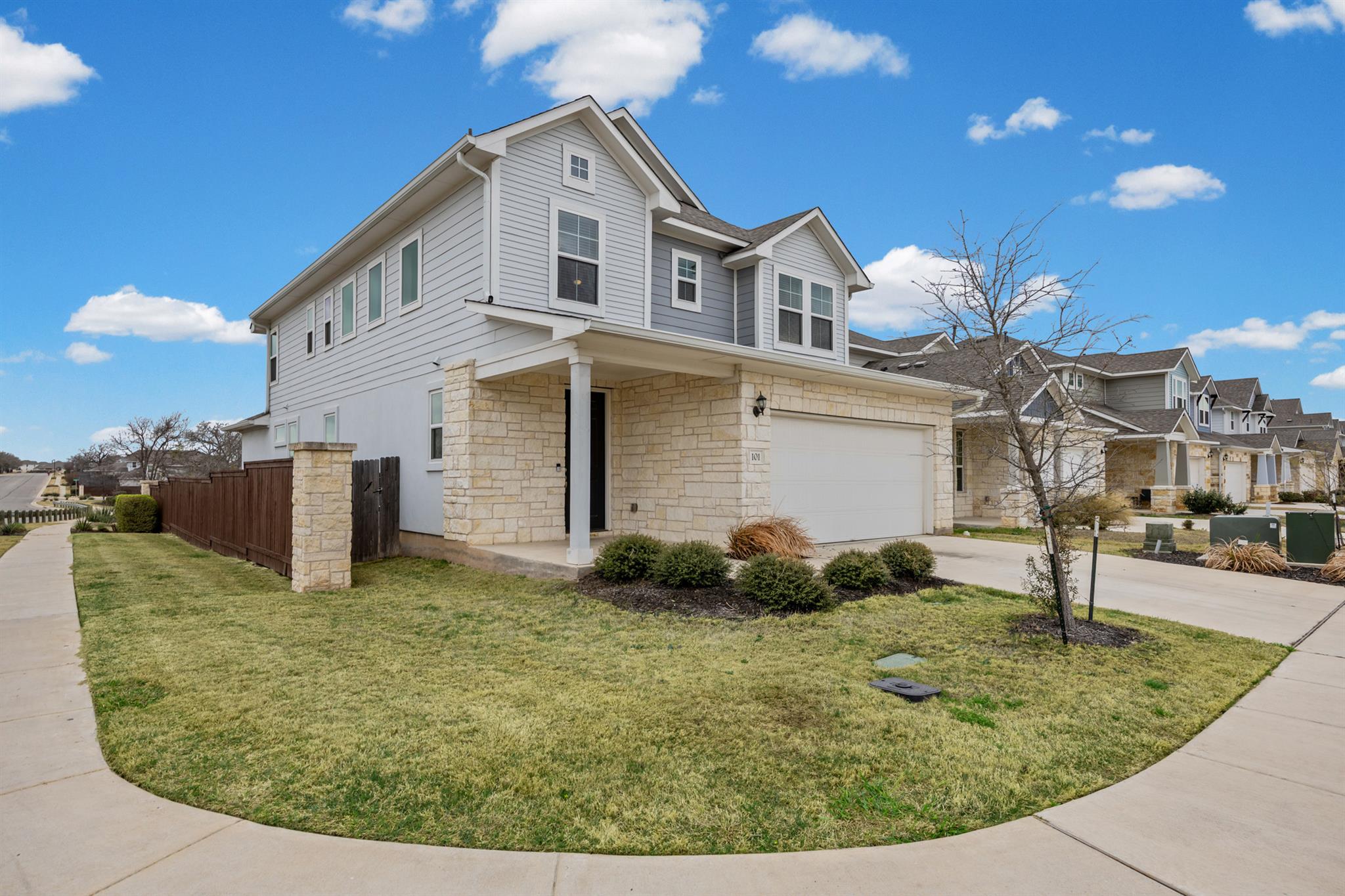 101 Stone Canyon Dr, Georgetown, TX 78628