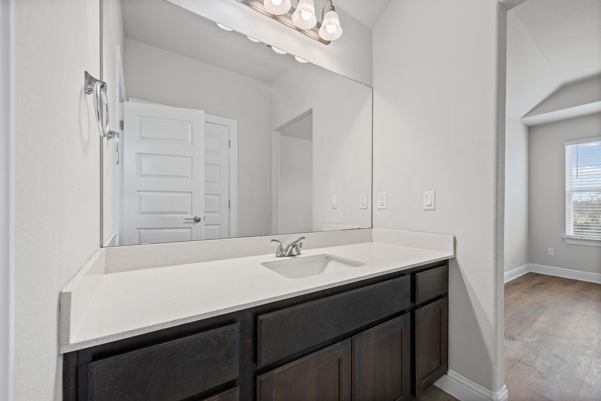 101 Stone Canyon Dr, Georgetown, TX 78628