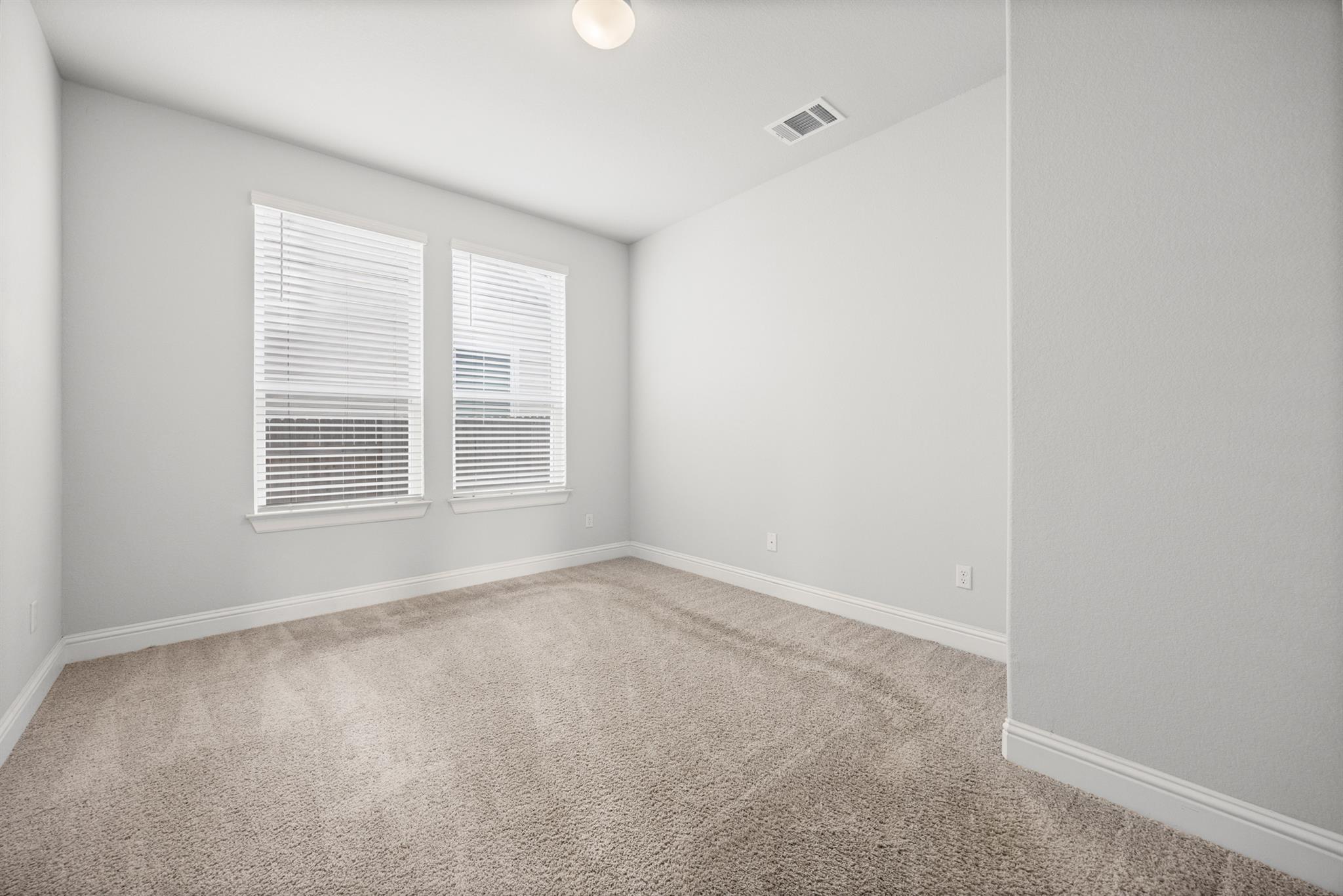 101 Stone Canyon Dr, Georgetown, TX 78628