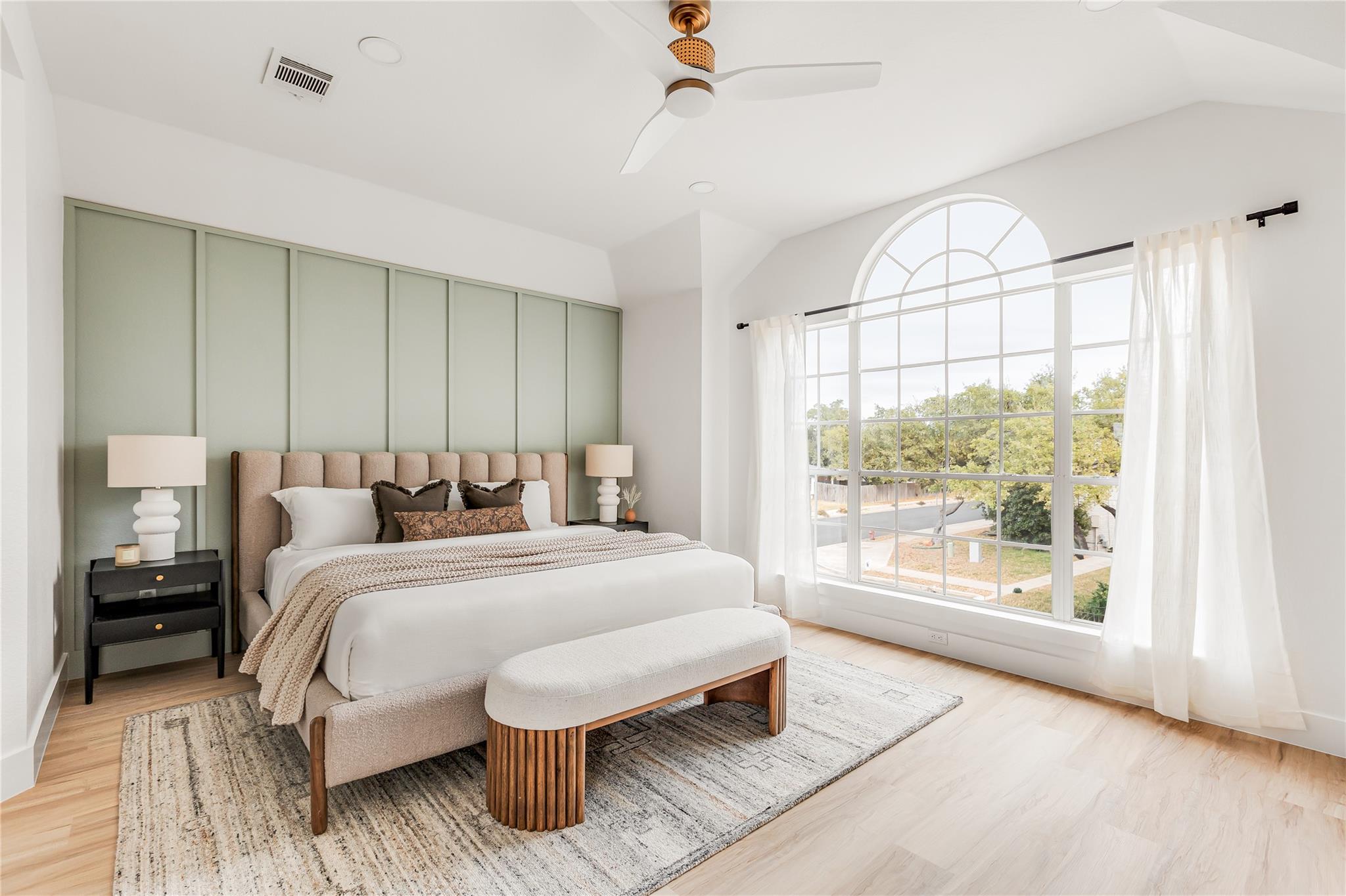 2415 Claudia Dr, Leander, TX 78641