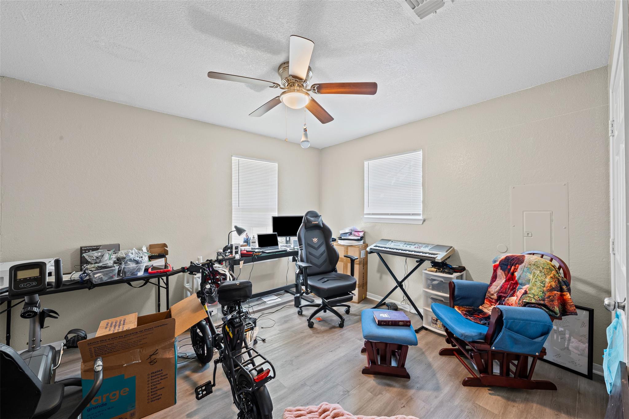 205 8th Street and 506-508 Avenue A, Moody, TX 76557