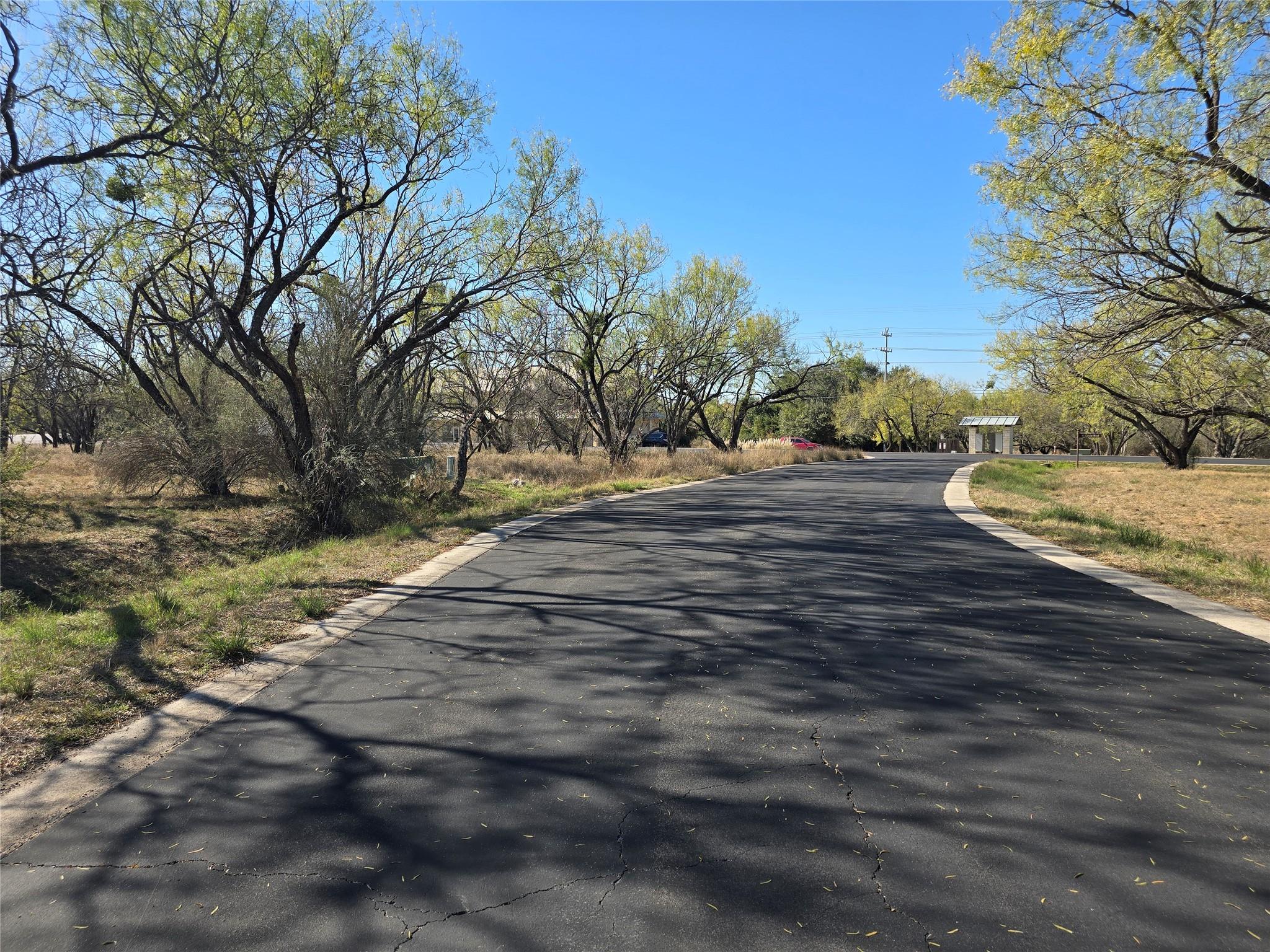 101 Springfield Dr, Horseshoe Bay, TX 78657