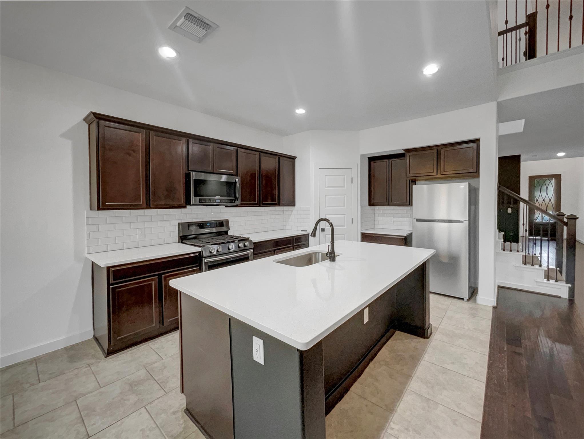 7104 Brick Slope Path, Austin, TX 78744
