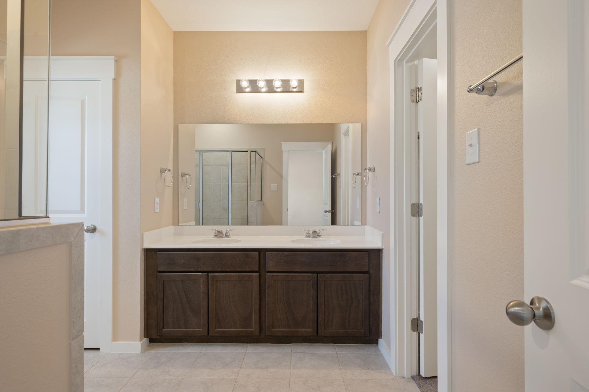 602 Knopper St # B, Pflugerville, TX 78660