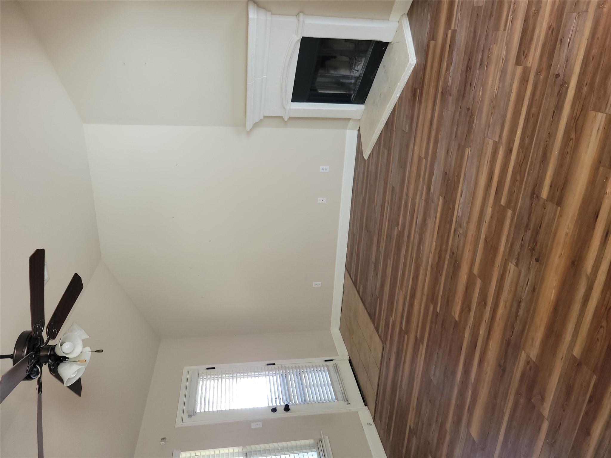 201 Caraway Dr, Kyle, TX 78640