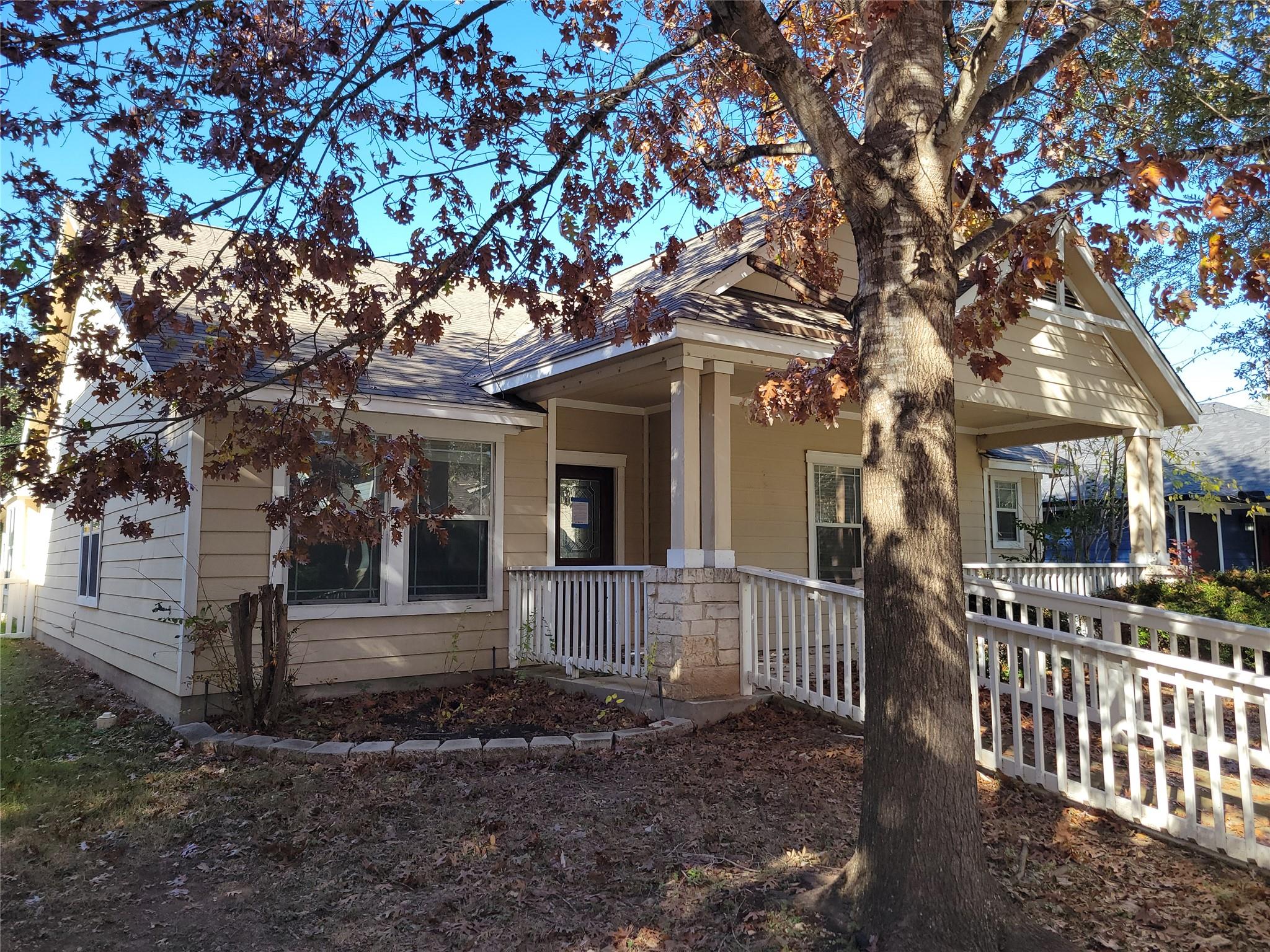 201 Caraway Dr, Kyle, TX 78640