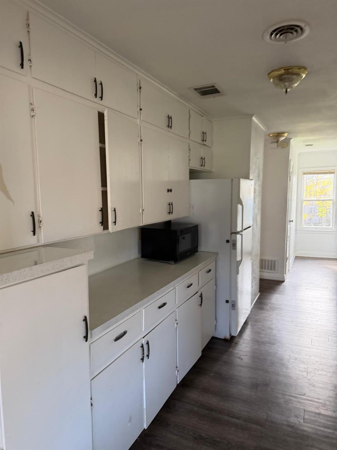 511 W Odell St, Austin, TX 78752