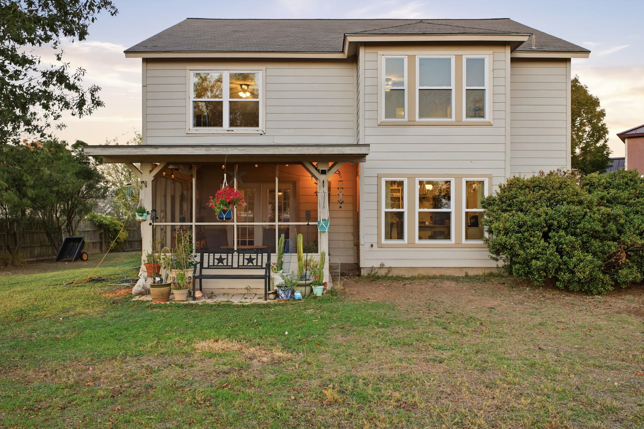 4020 Grassland Ln, Kyle, TX 78640