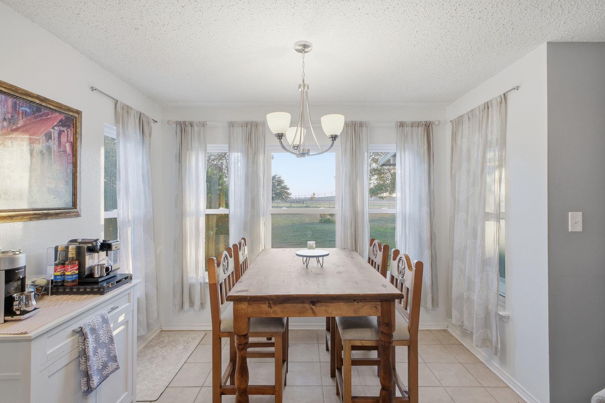 4020 Grassland Ln, Kyle, TX 78640