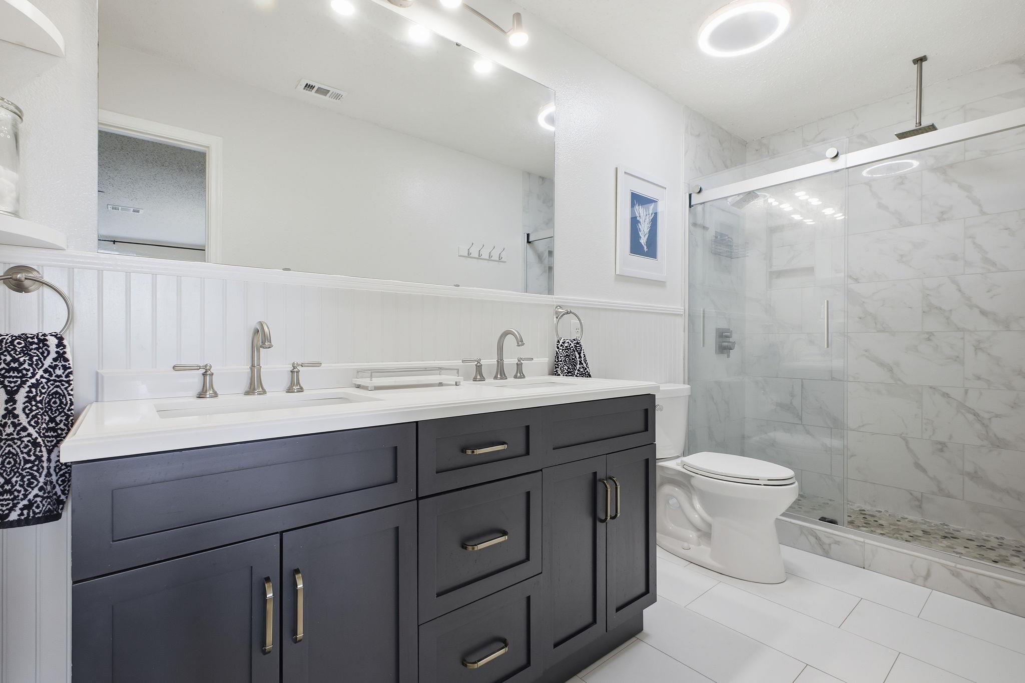 4020 Grassland Ln, Kyle, TX 78640