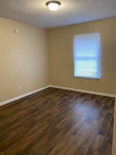 139 Elm Dr # 203, Lockhart, TX 78644