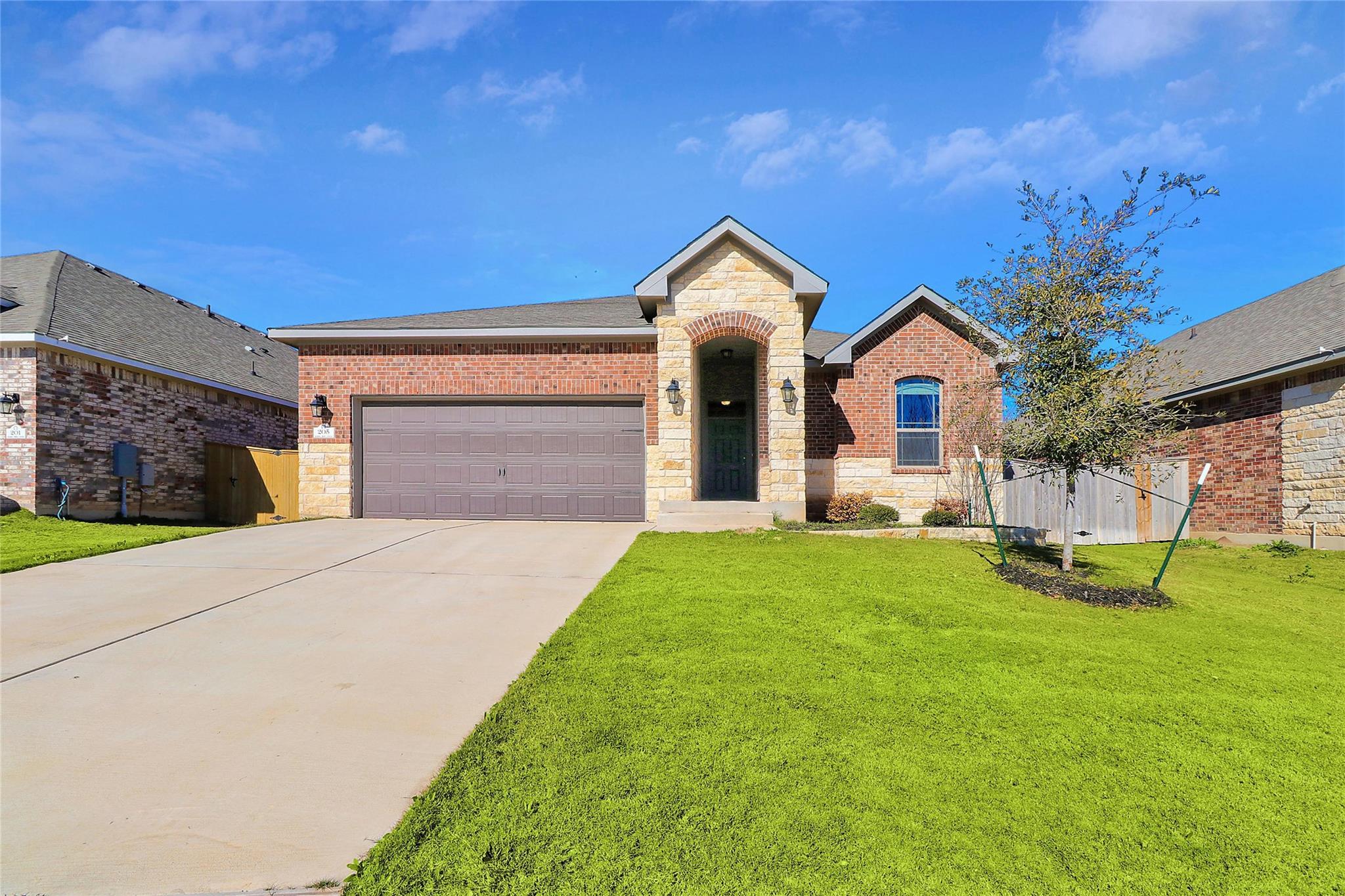 205 Scenic Hills Cir, Georgetown, TX 78628