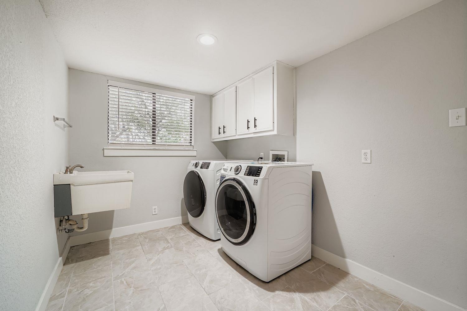 11101 Country Knl, Austin, TX 78750