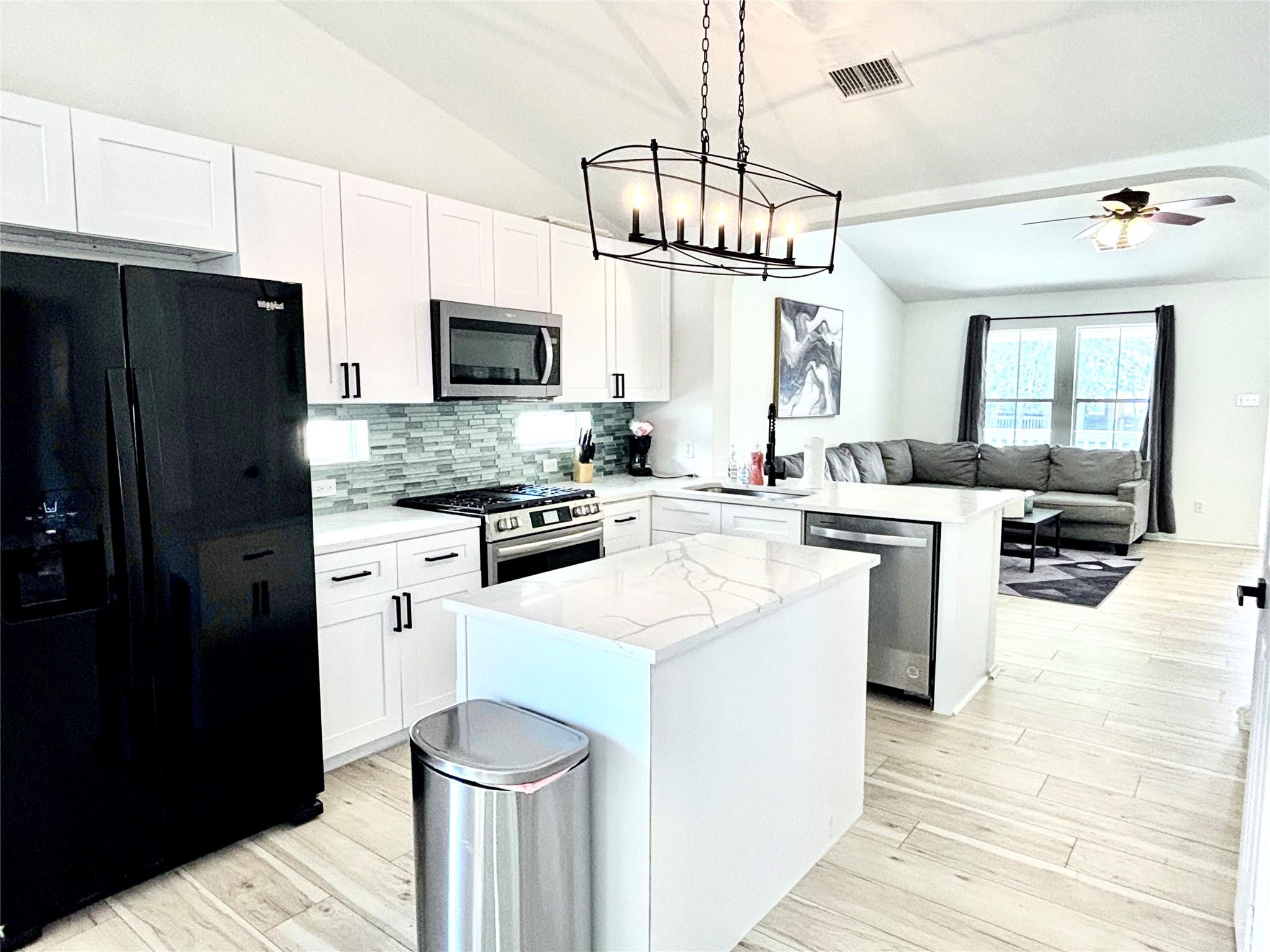 208 Gila Cliff Dr, Pflugerville, TX 78660