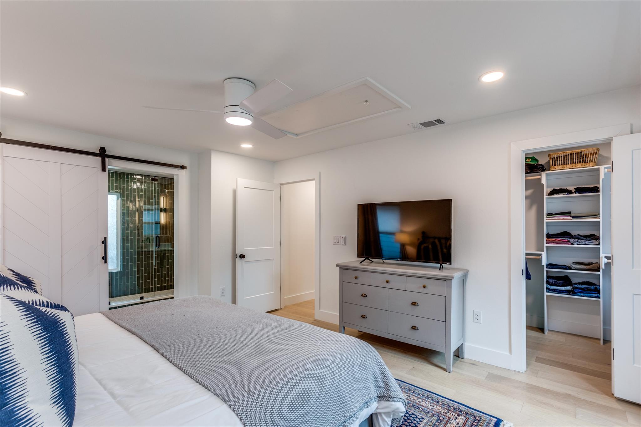 2209 Fair Oaks Dr, Austin, TX 78745