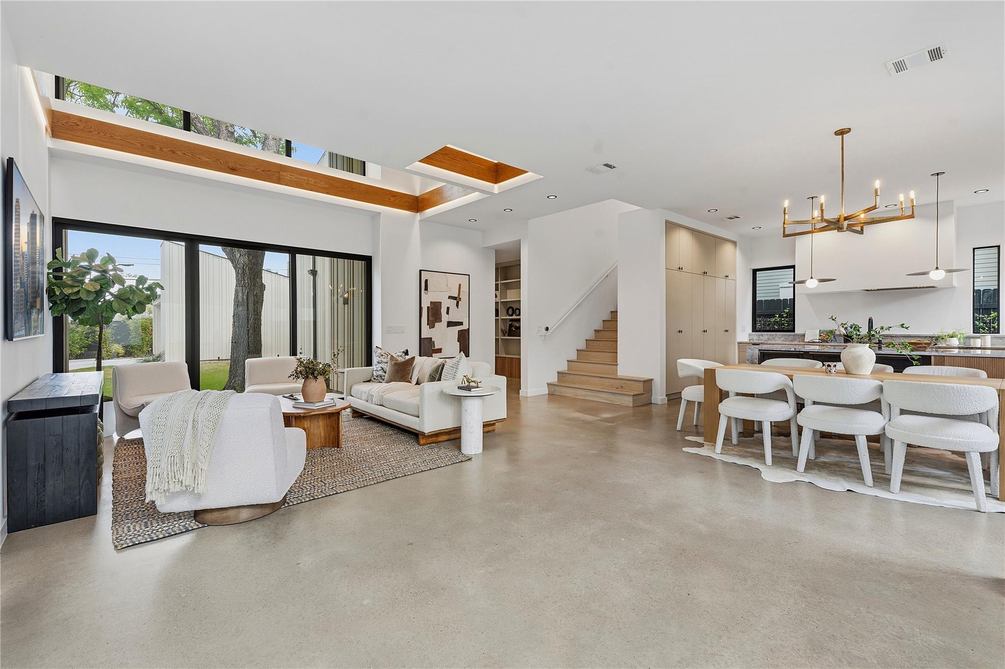 5001 Lynnwood St, Austin, TX 78756