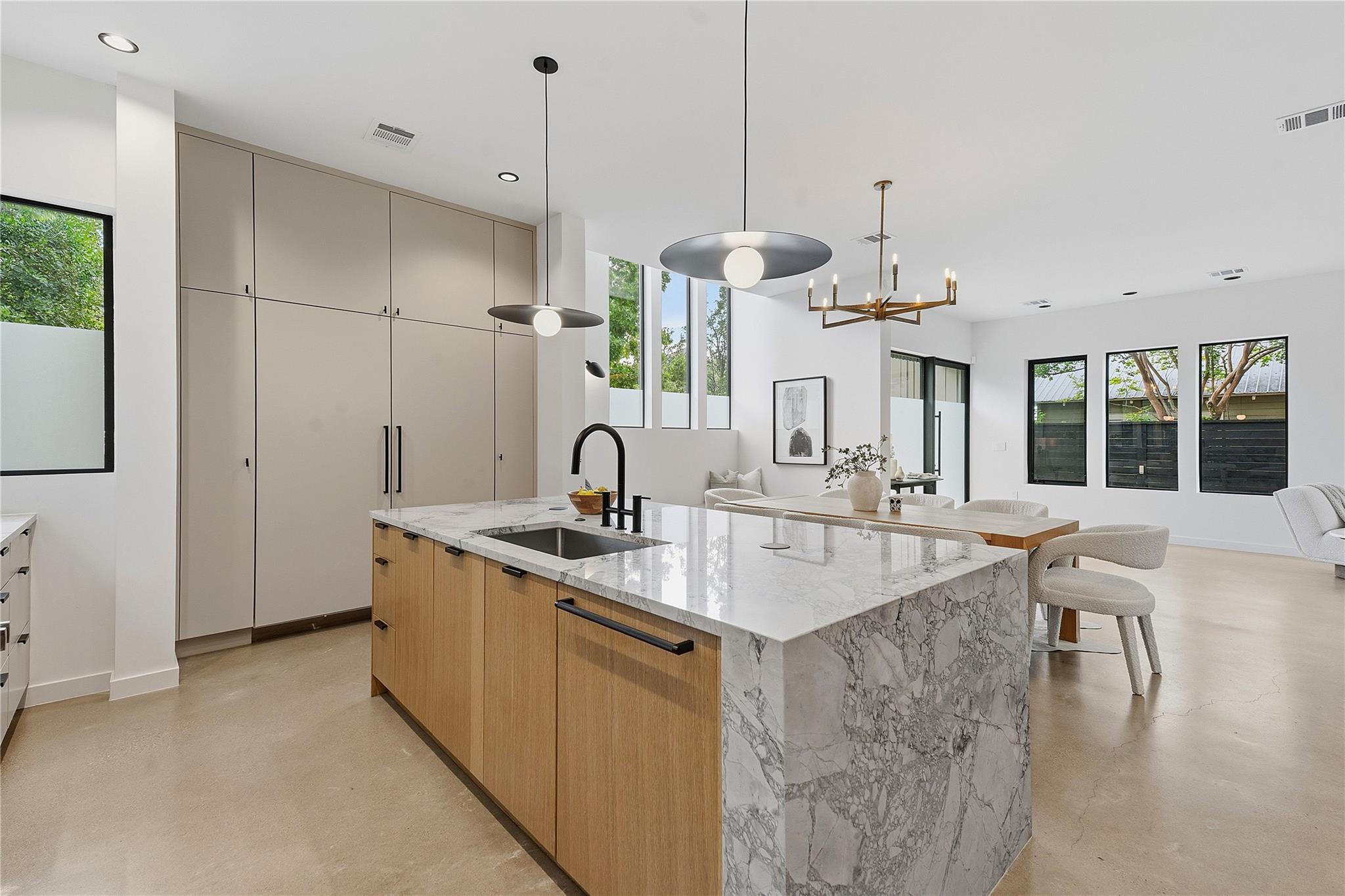 5001 Lynnwood St, Austin, TX 78756