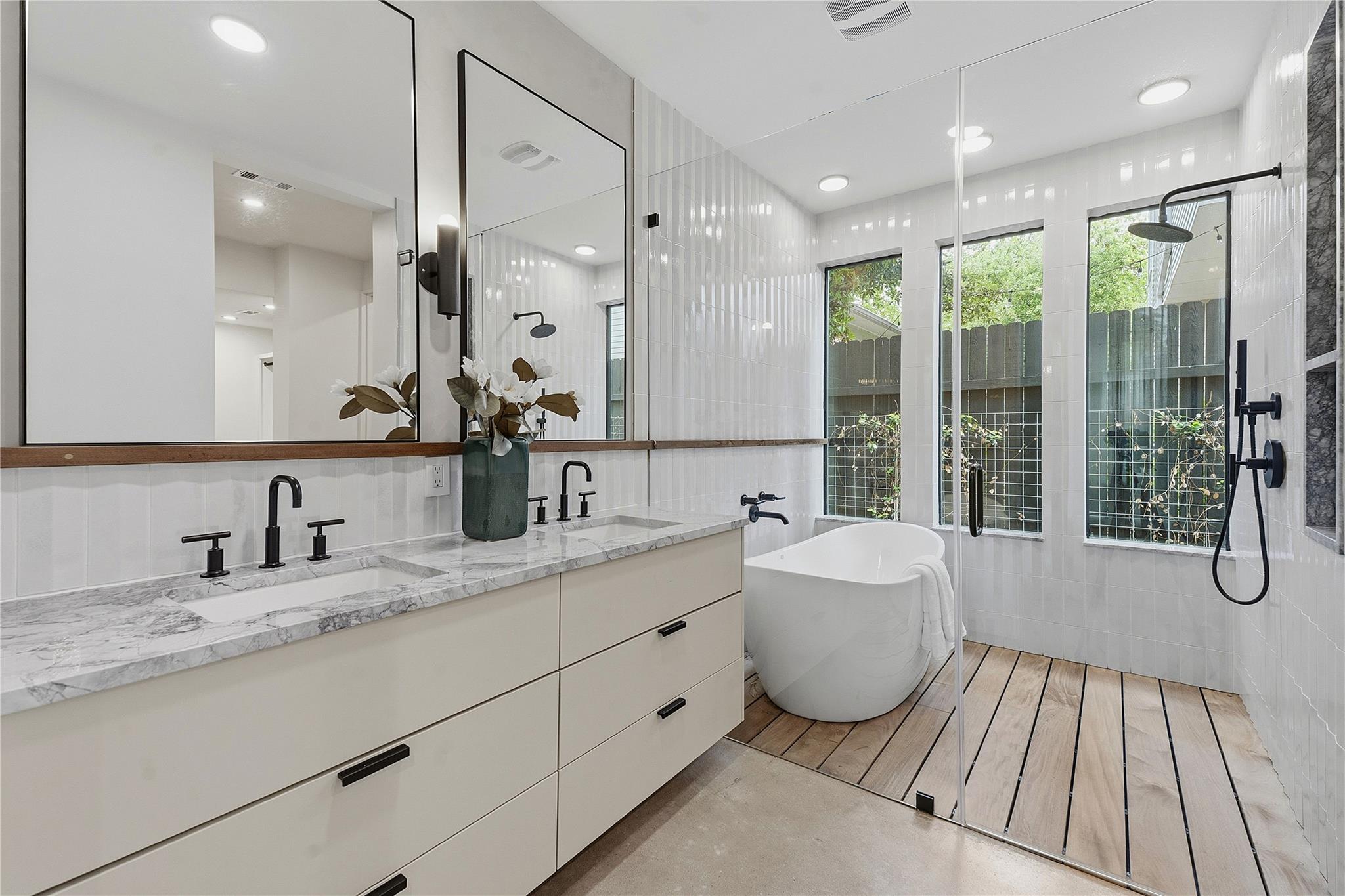 5001 Lynnwood St, Austin, TX 78756