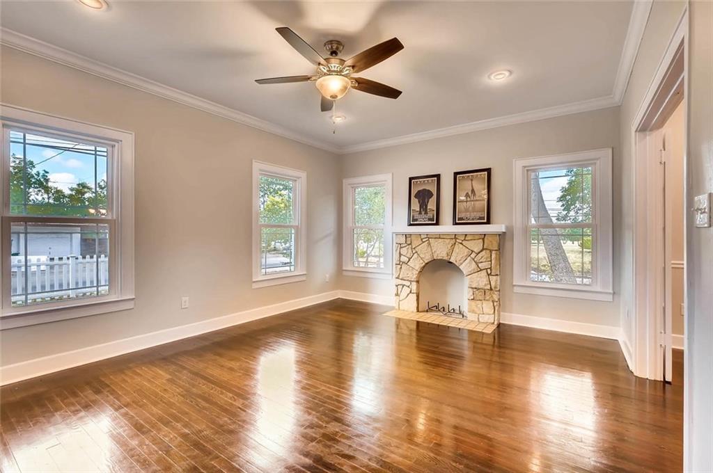 906 E 38 1/2 St, Austin, TX 78751