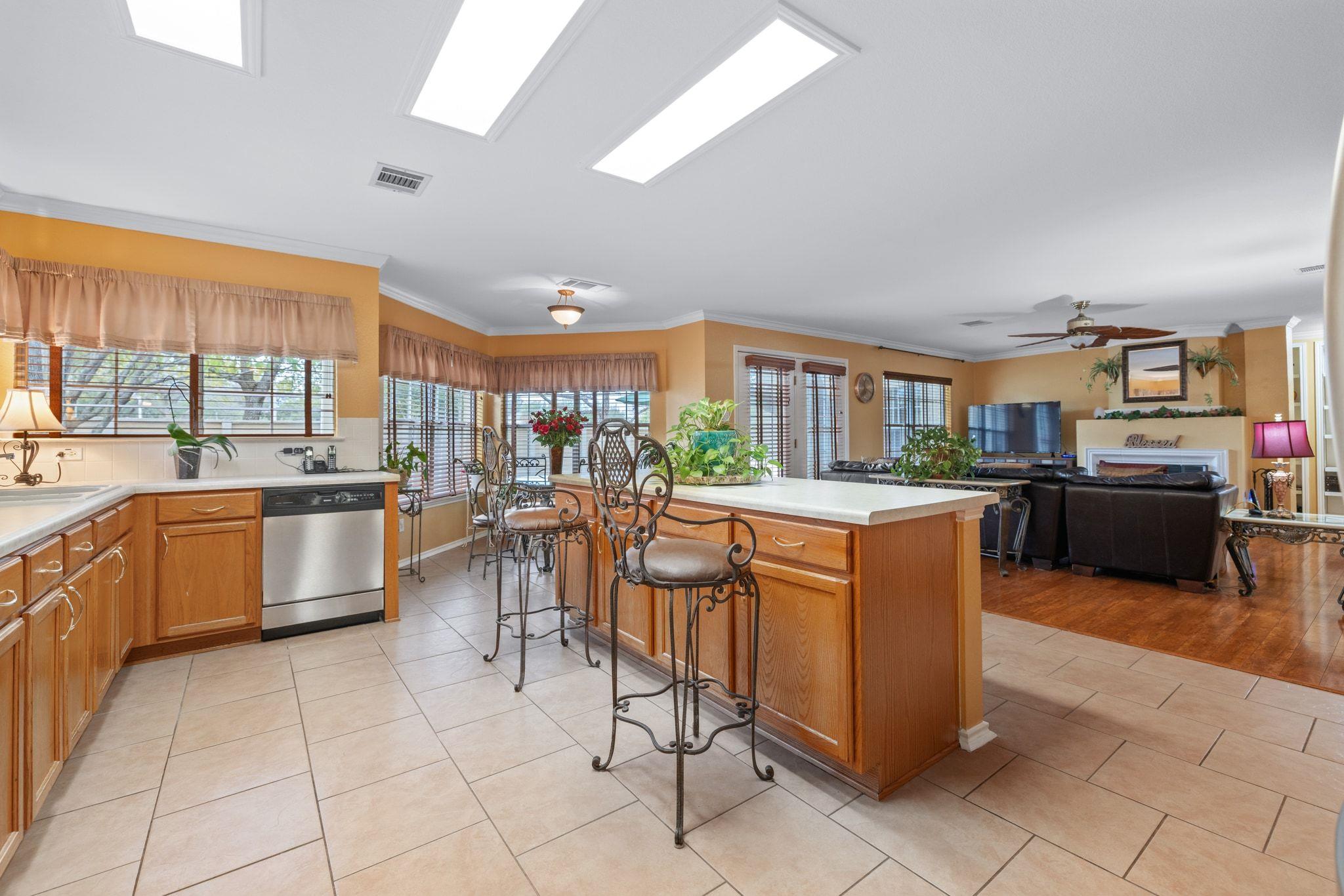 2210 Rachel Rdg, Cedar Park, TX 78613