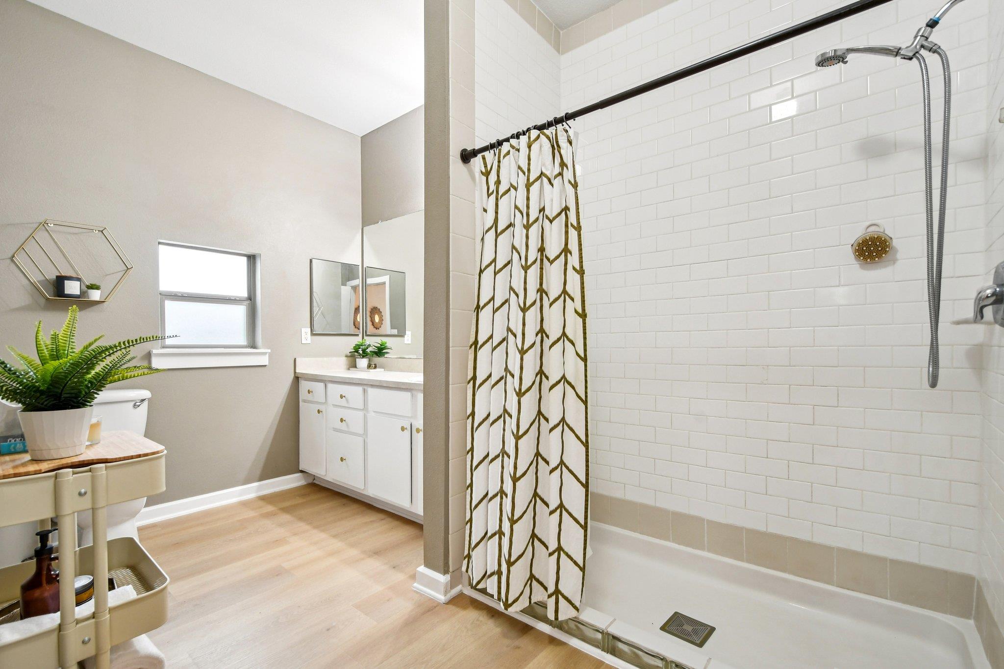 1201 Grove Blvd # 1604, Austin, TX 78741