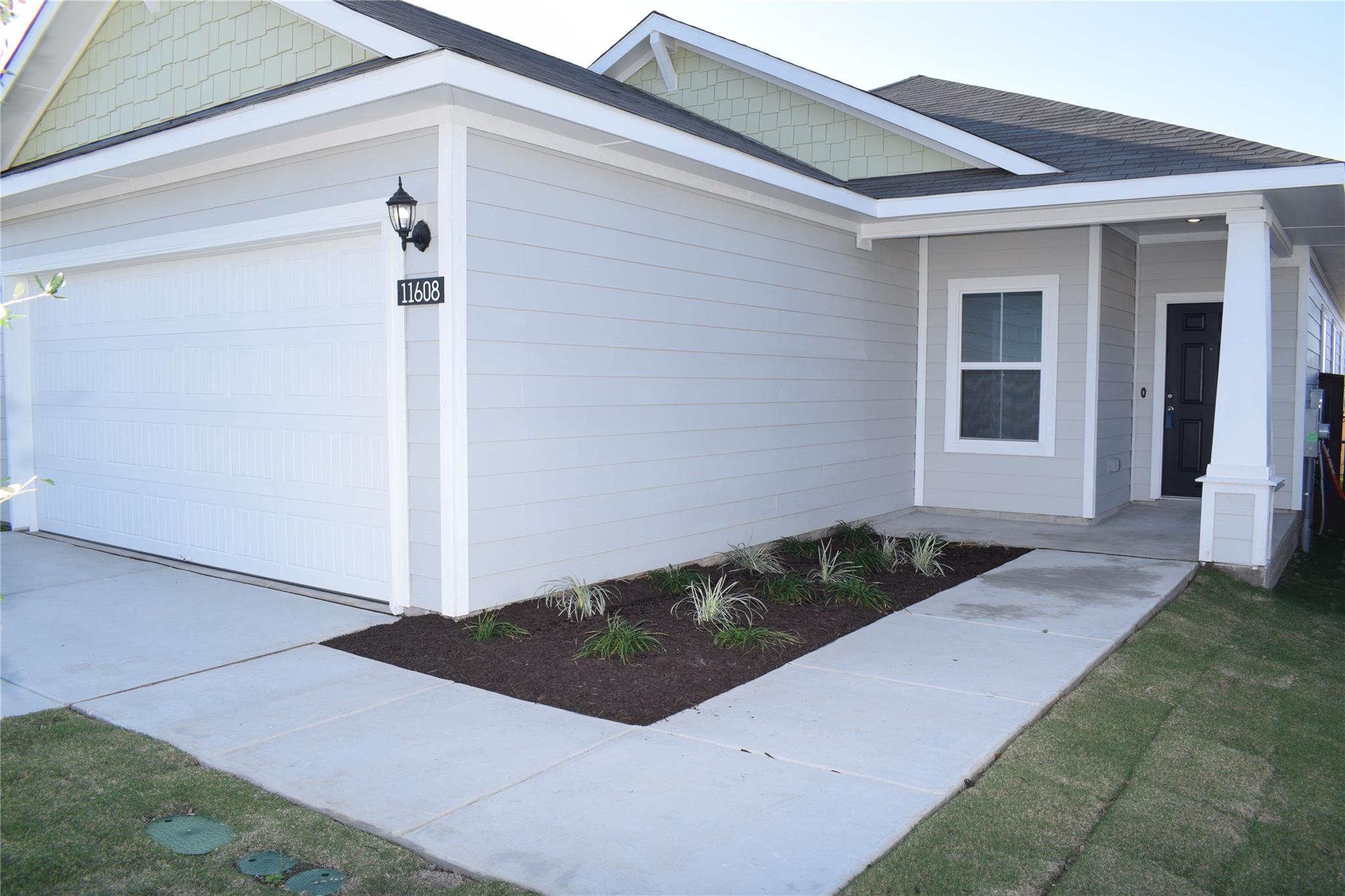 11608 Murano Dr, Austin, TX 78747