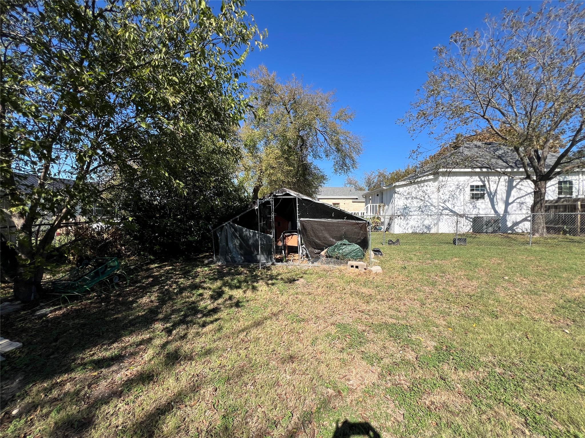 204 Brewster St, Florence, TX 76527