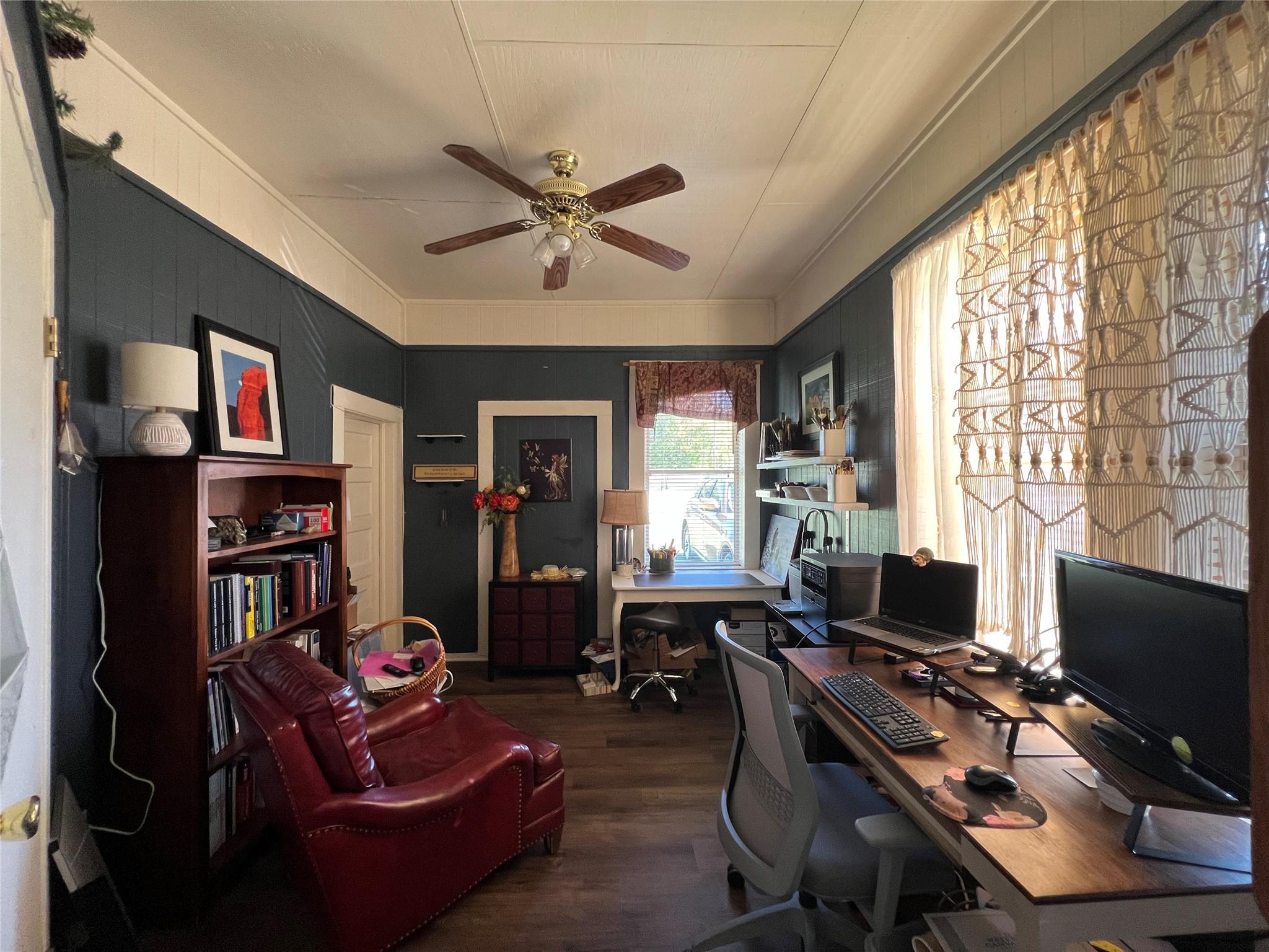 204 Brewster St, Florence, TX 76527