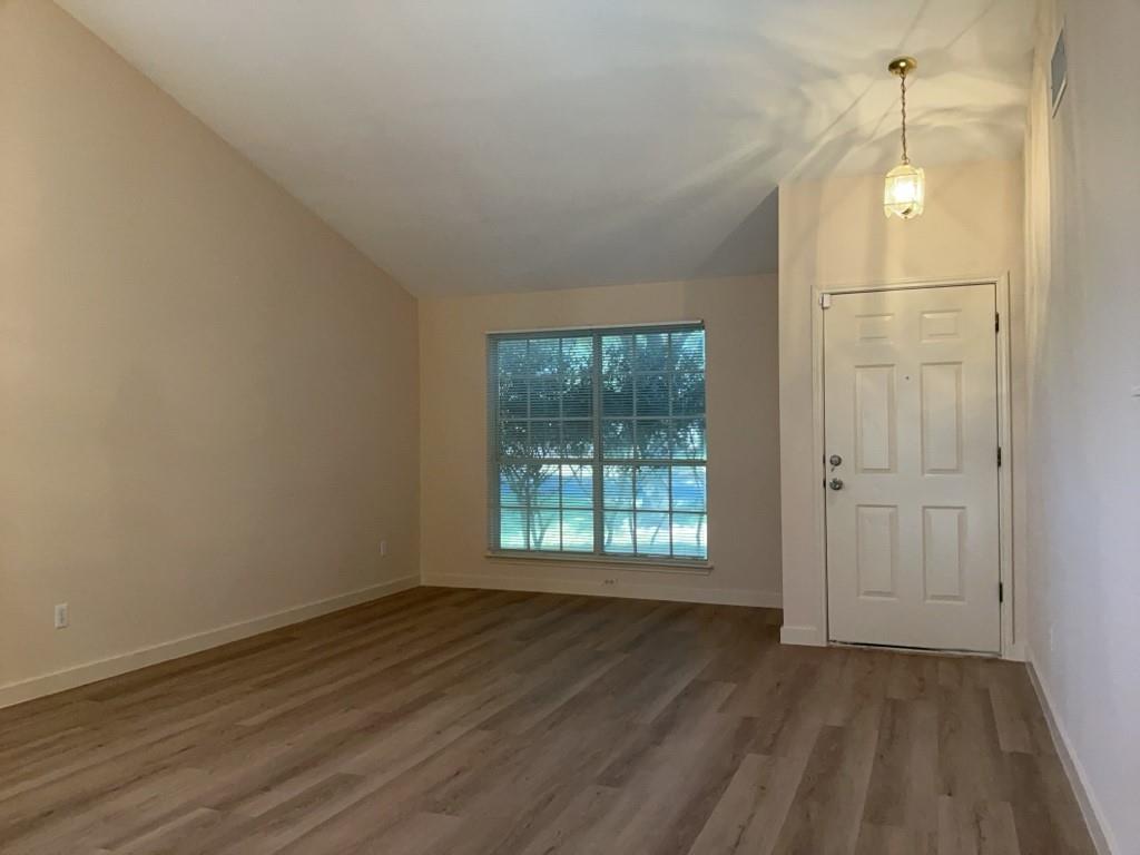 1511 Thibodeaux Dr, Round Rock, TX 78664