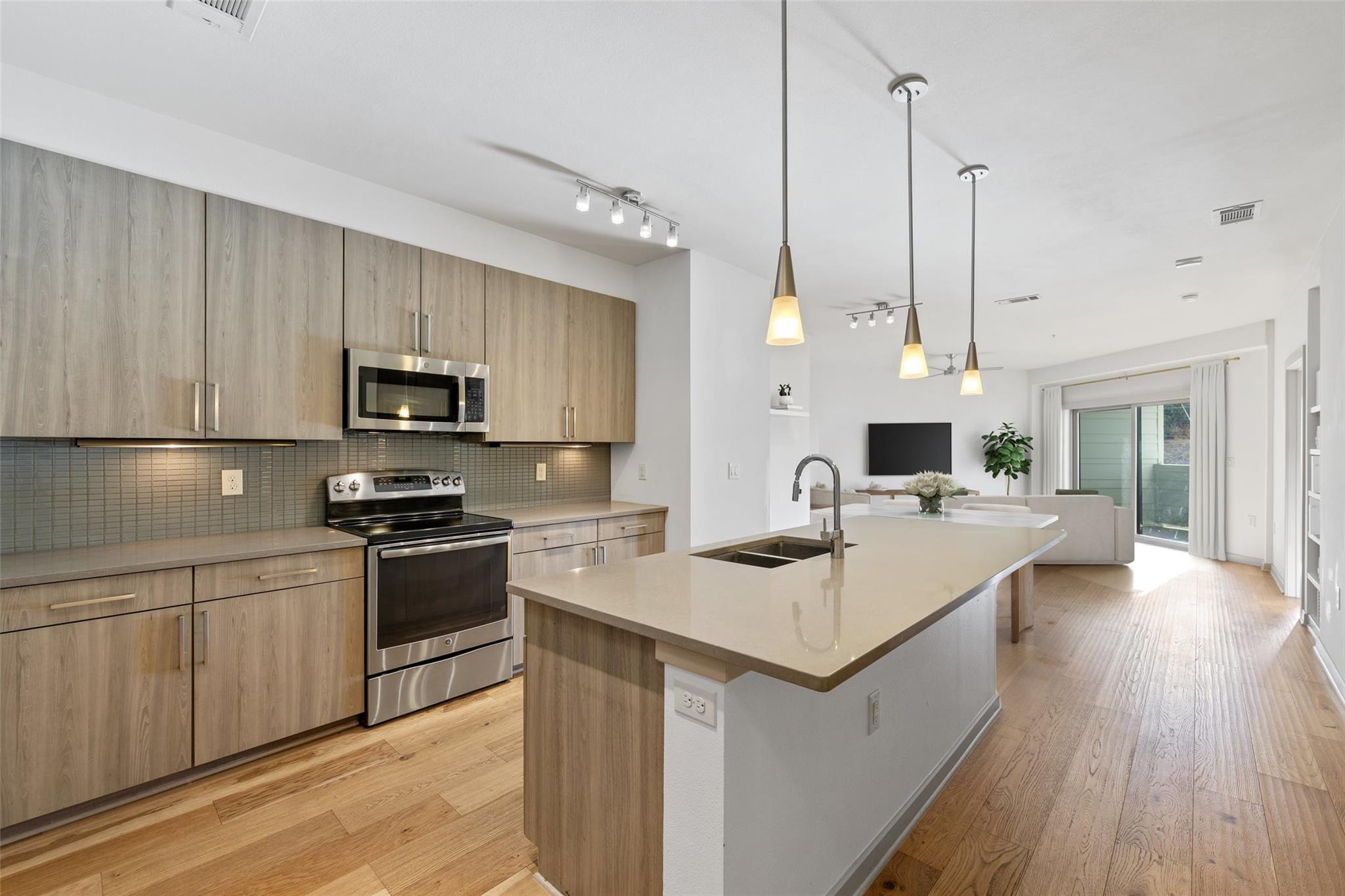 3600 S Lamar Blvd # 206, Austin, TX 78704