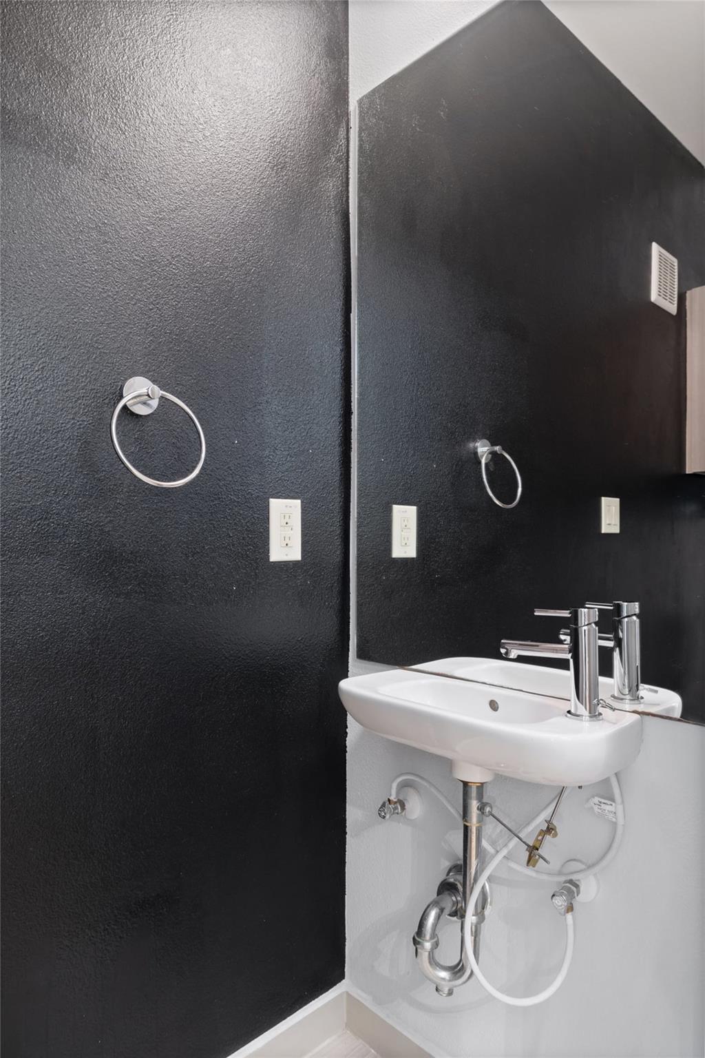 3600 S Lamar Blvd # 206, Austin, TX 78704