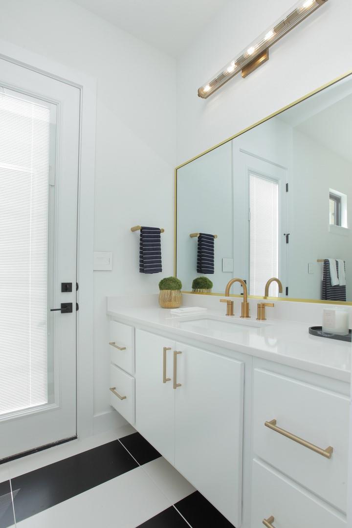 122 Crosswater Ln, Dripping Springs, TX 78620